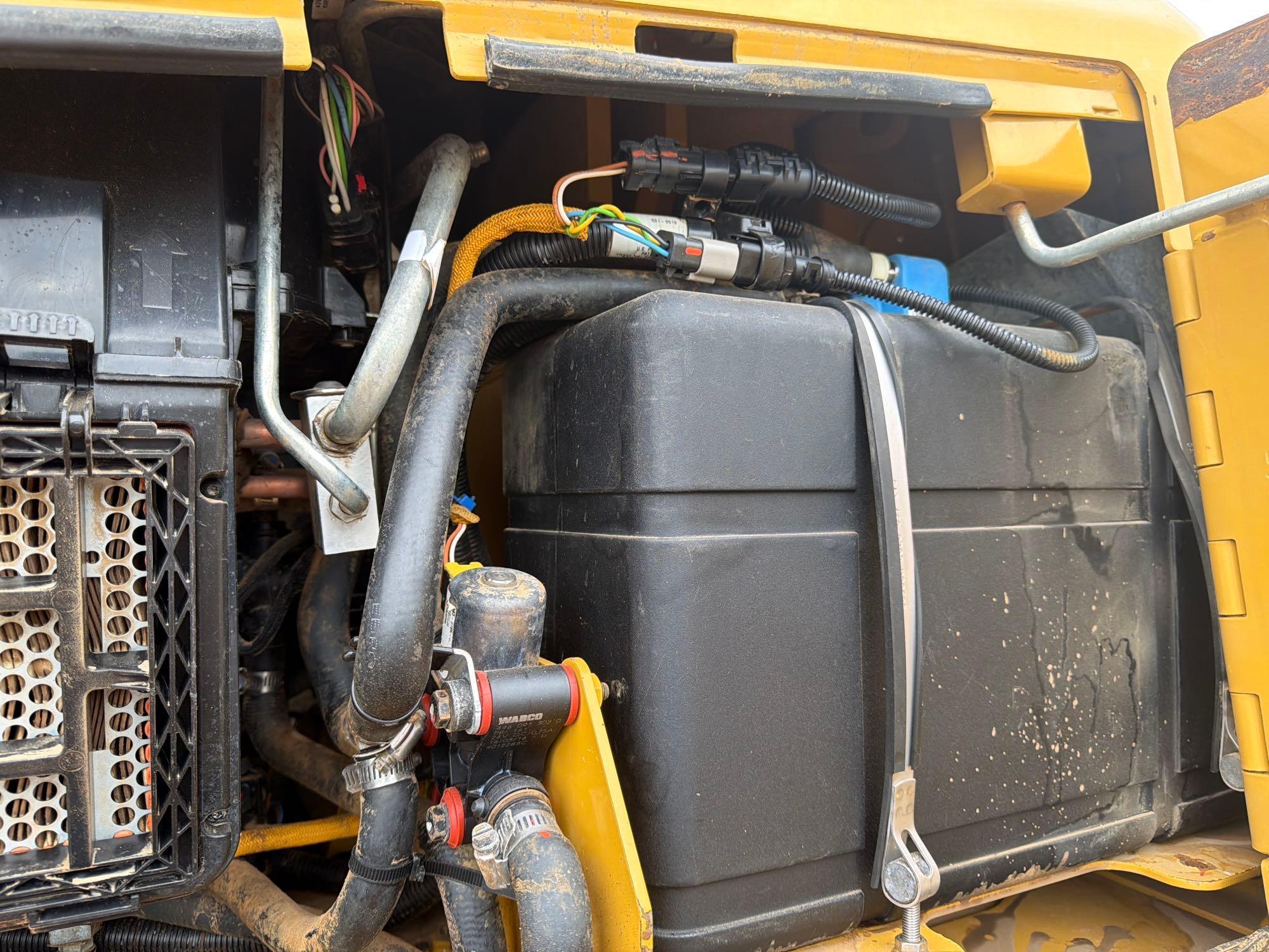 2016 John Deere D6K2