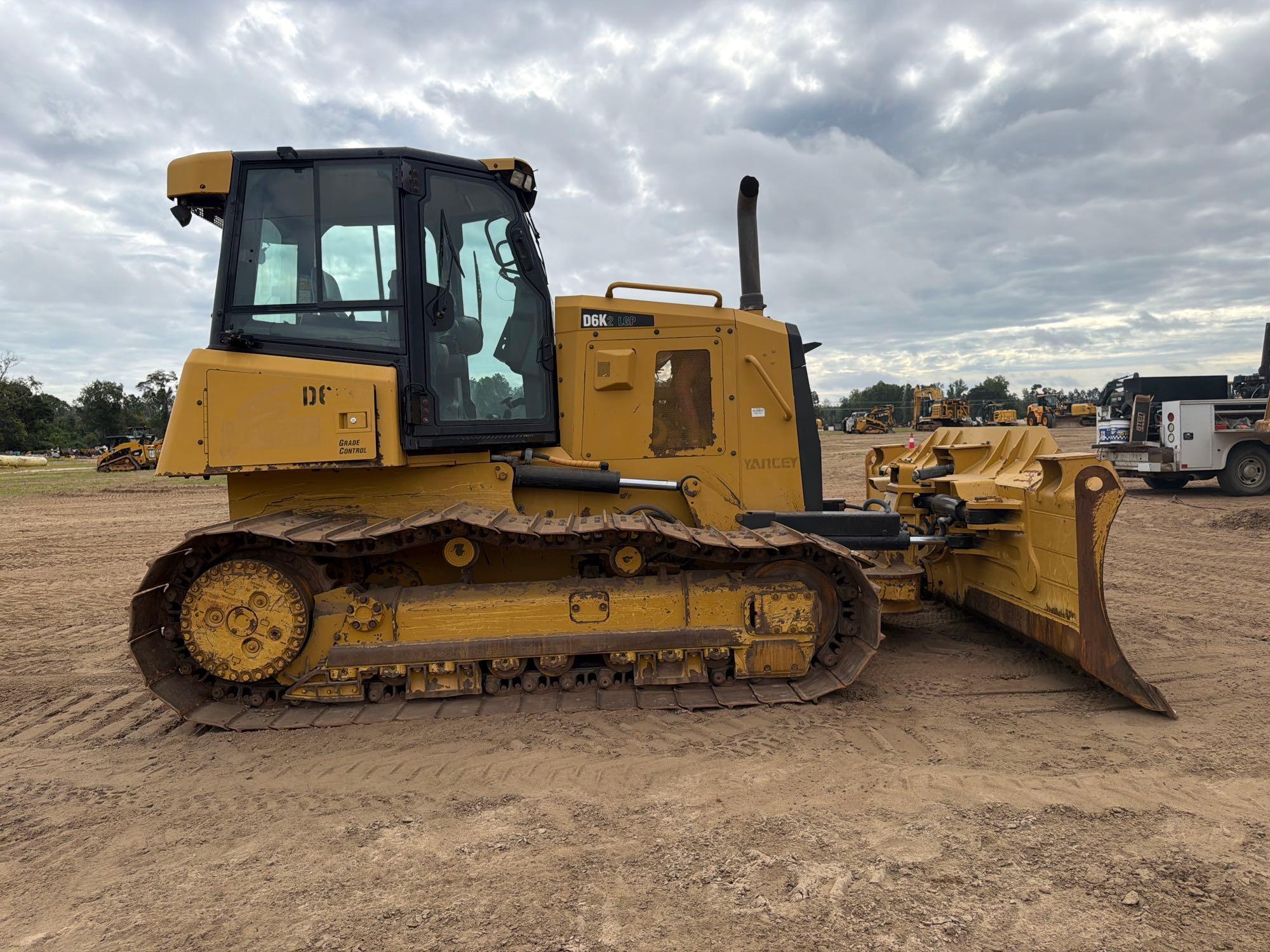 2016 John Deere D6K2