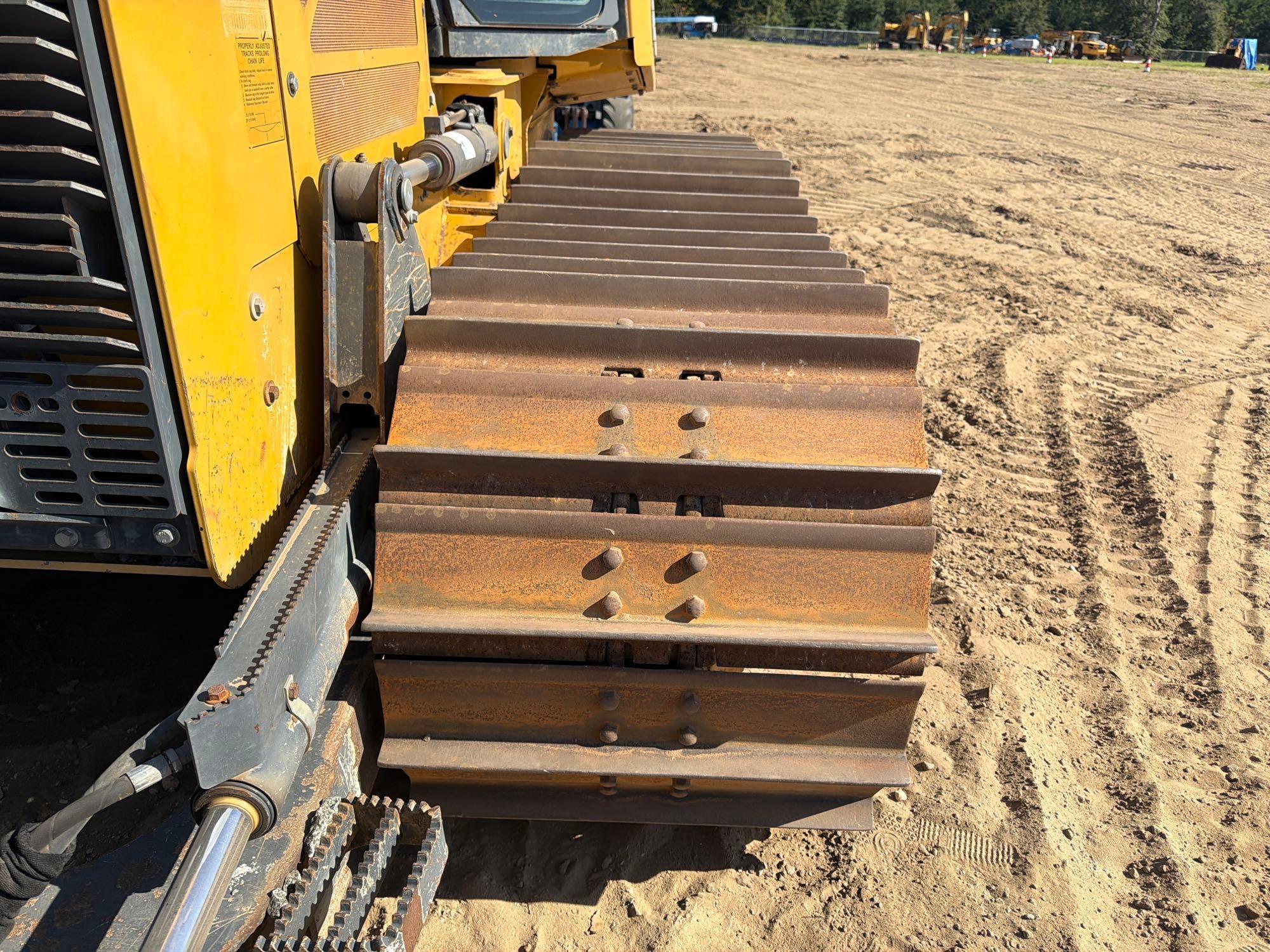 John Deere 650K LGP