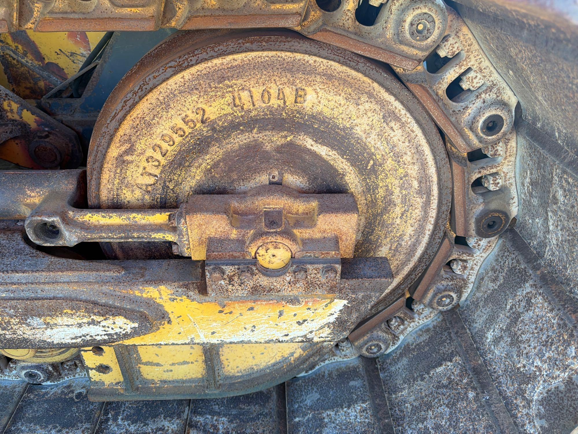 John Deere 650K LGP