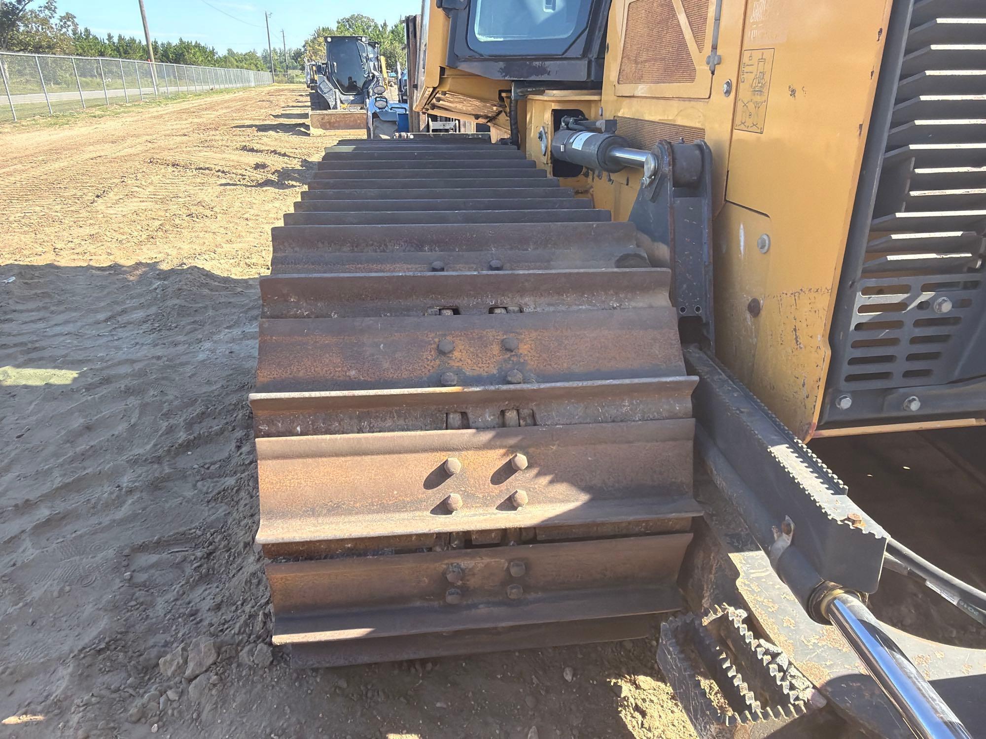 John Deere 650K LGP