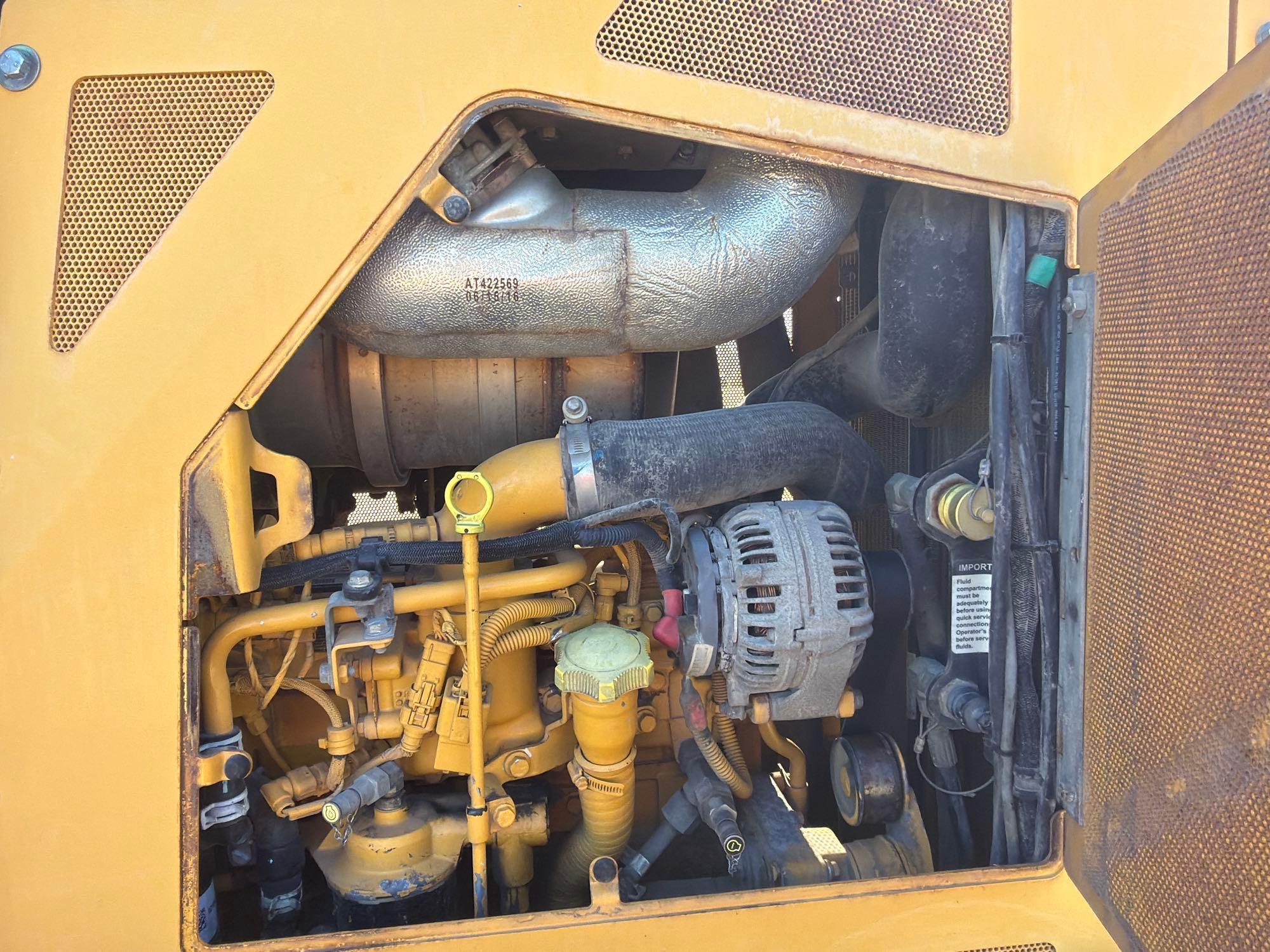 John Deere 650K LGP