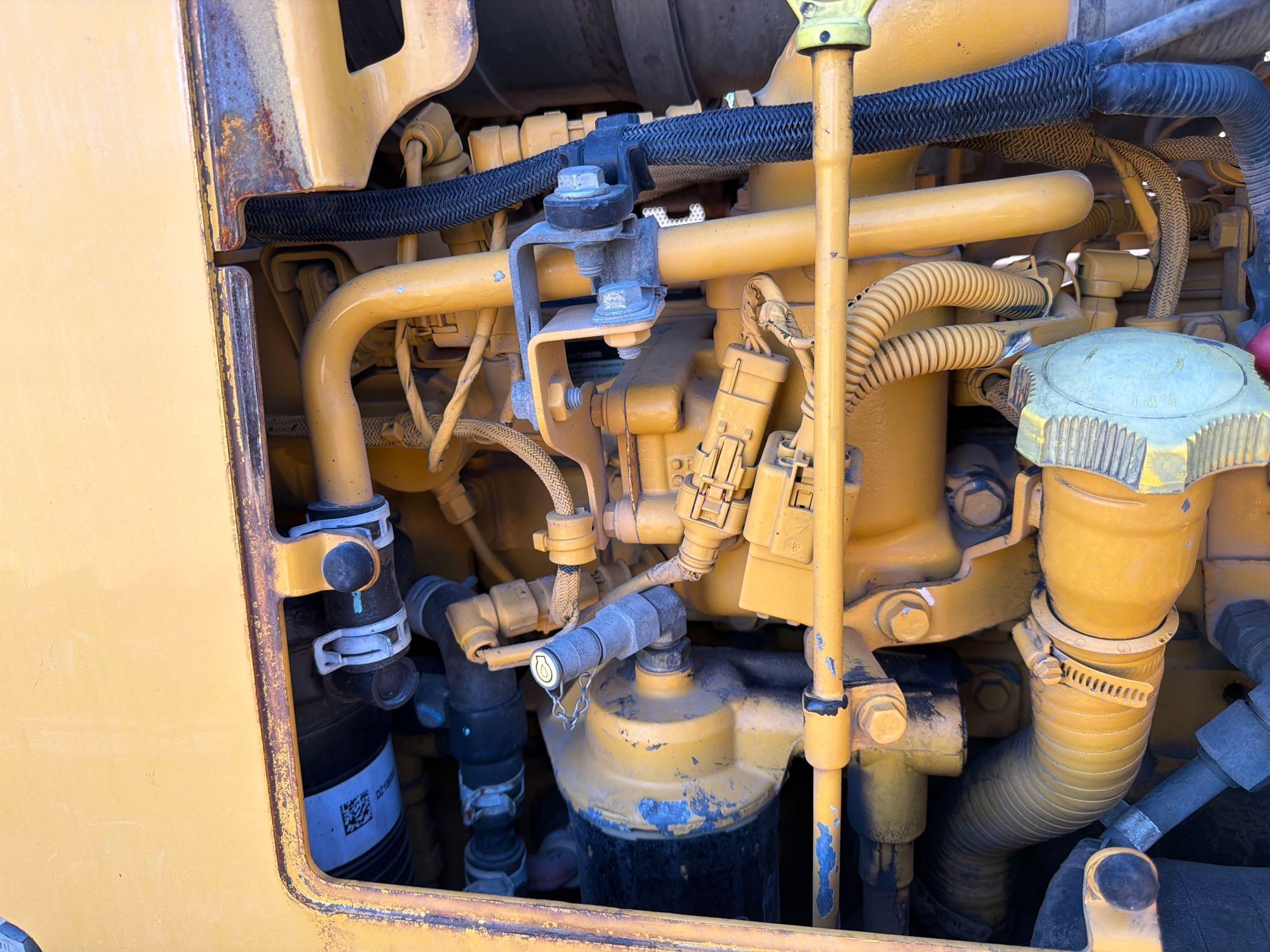 John Deere 650K LGP