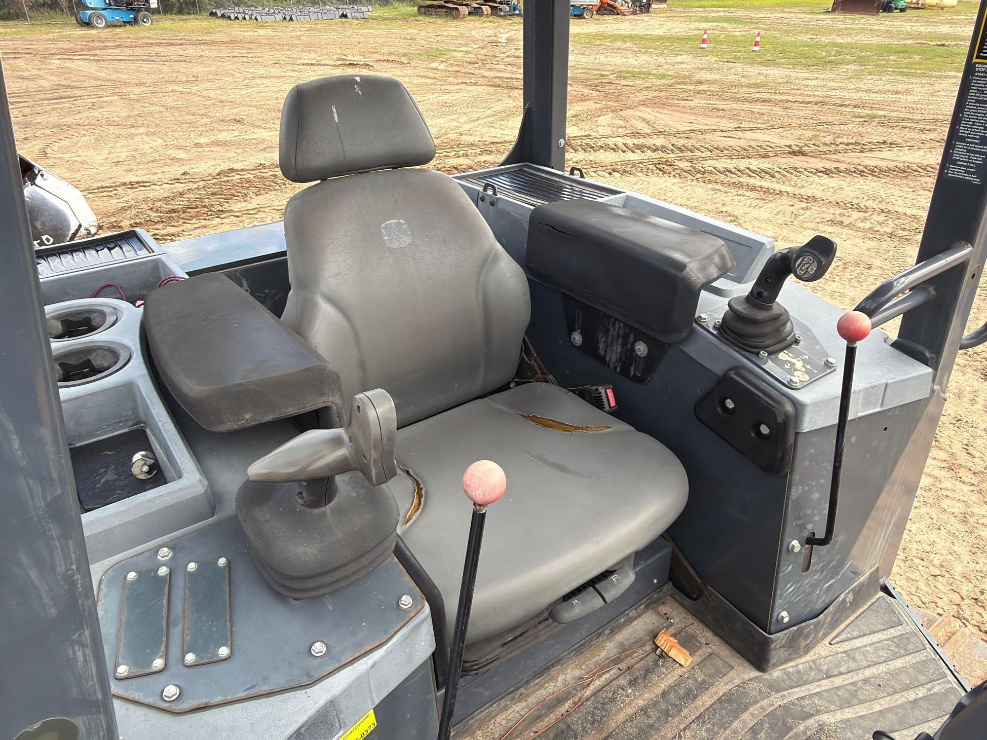 2021 John Deere 450