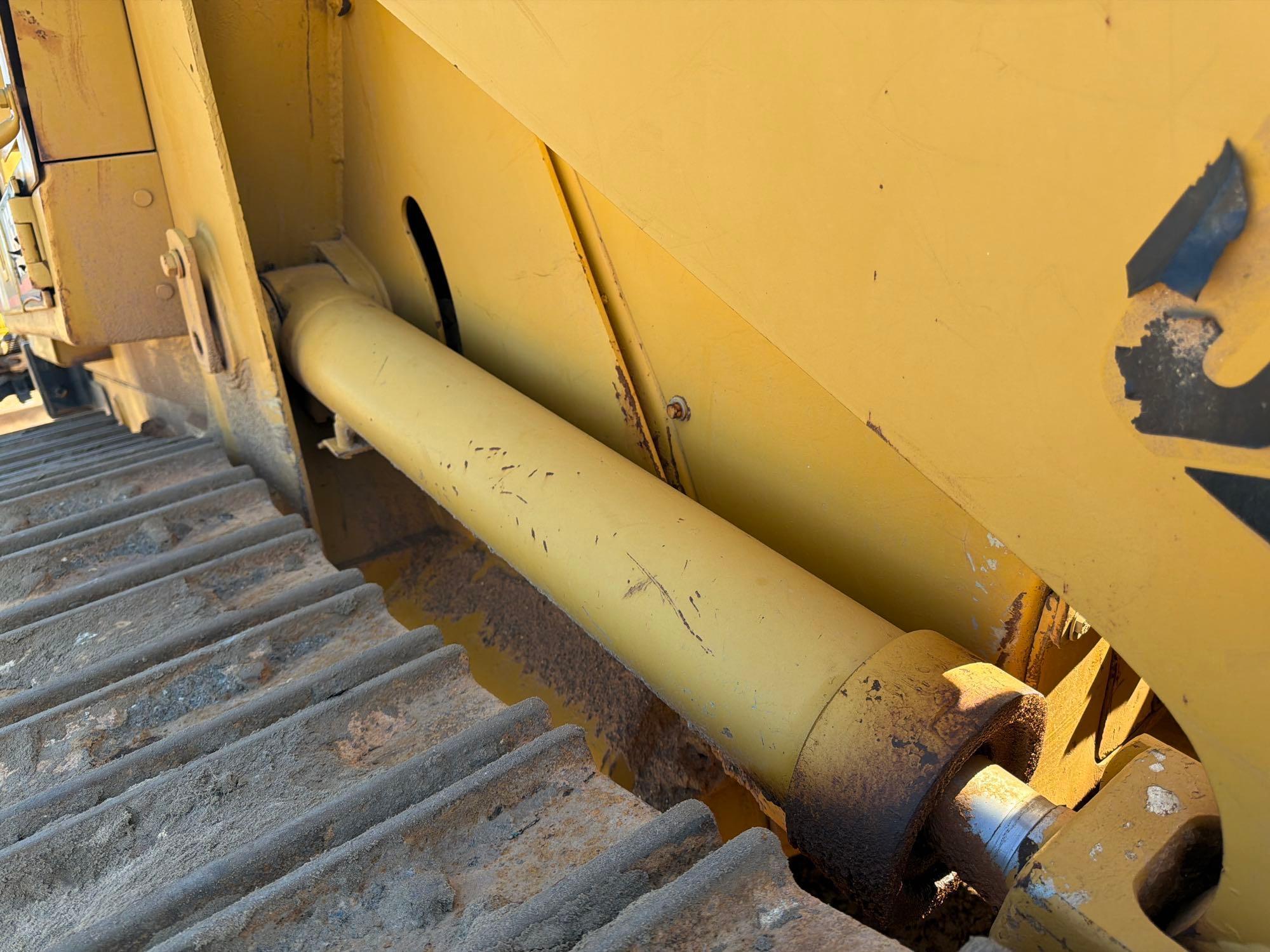 1985 Caterpillar 953