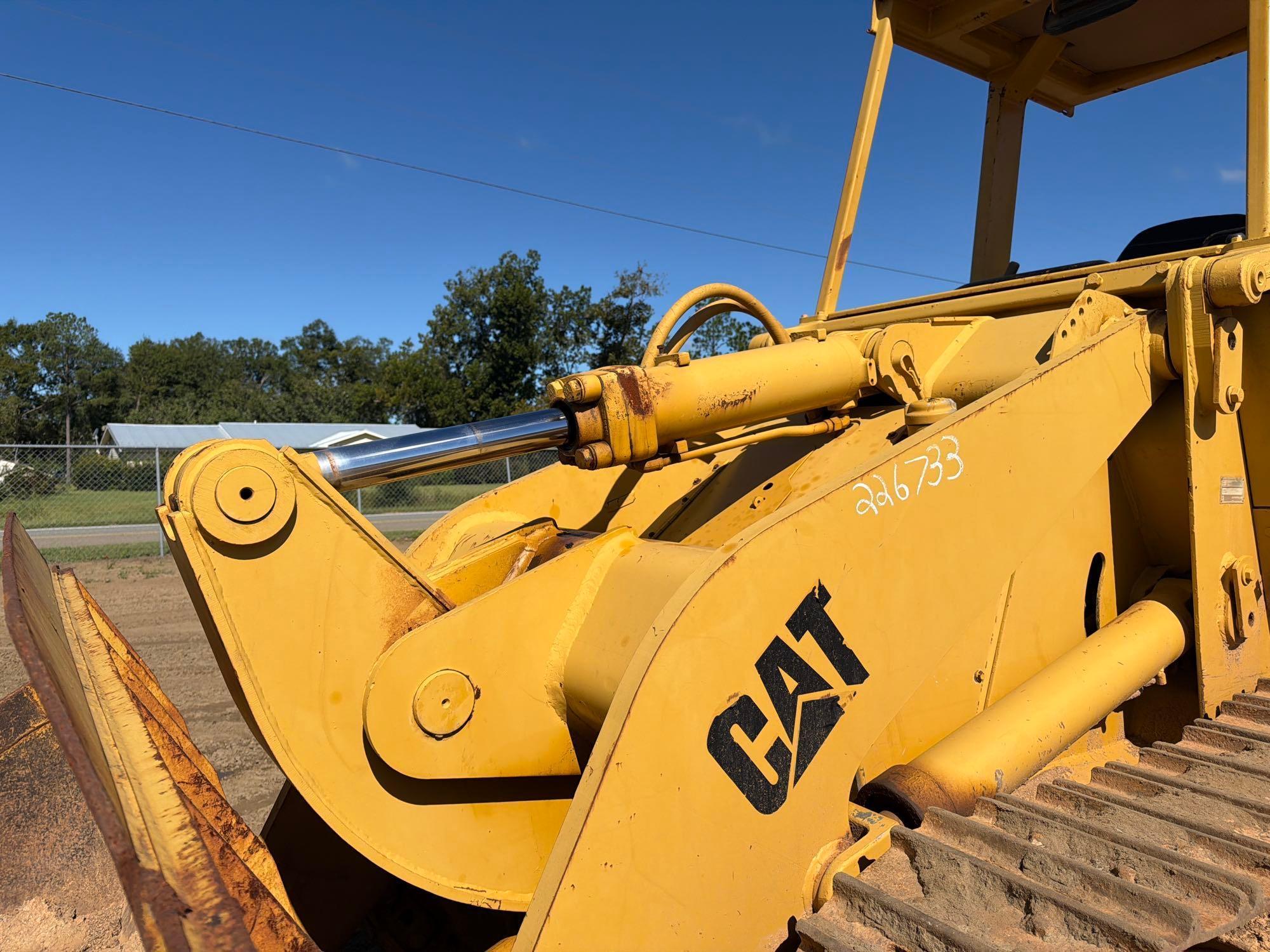 1985 Caterpillar 953