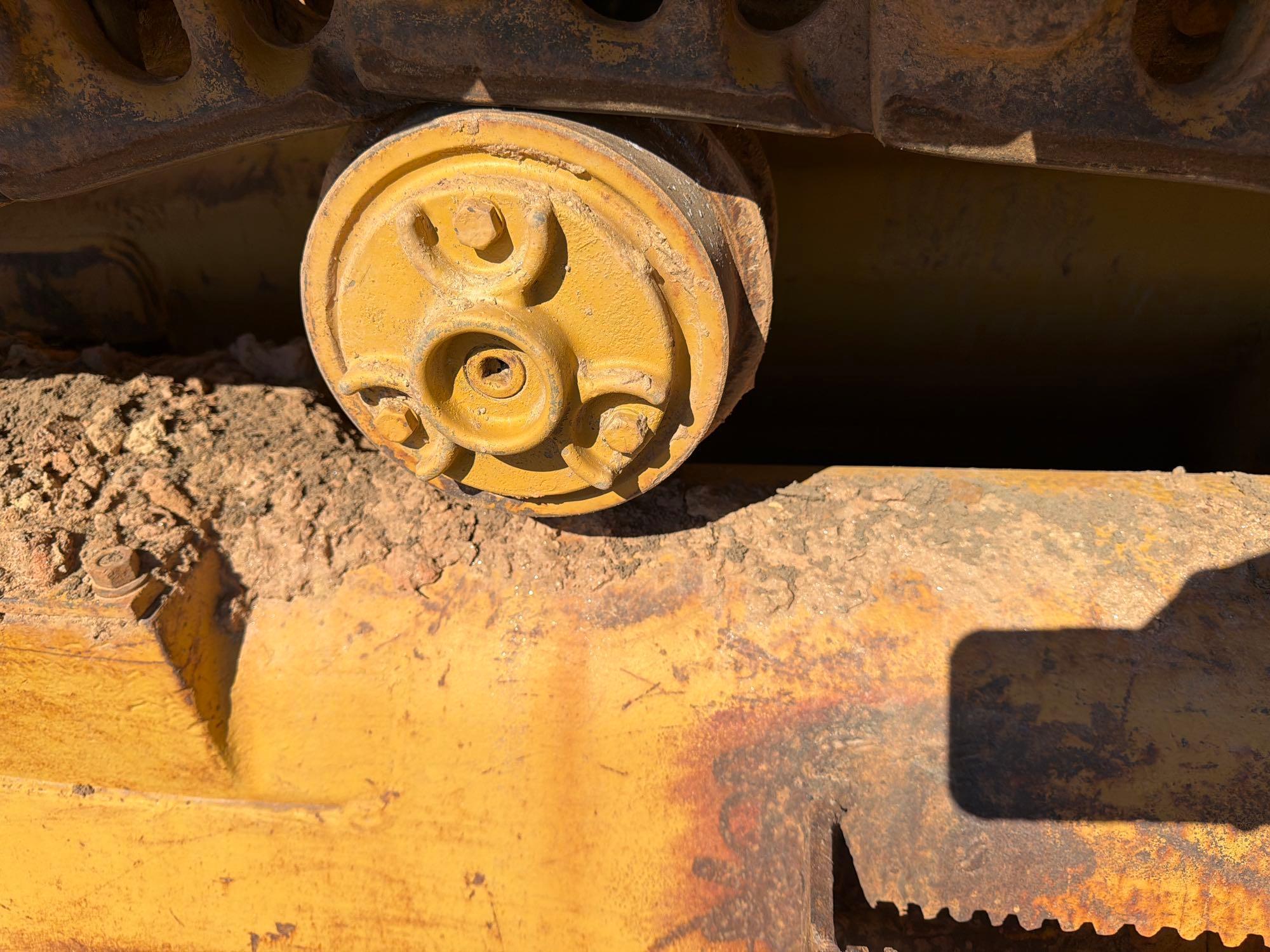 1985 Caterpillar 953
