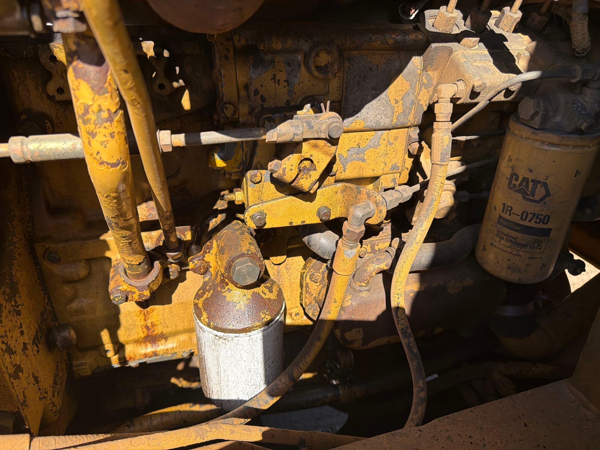 1985 Caterpillar 953
