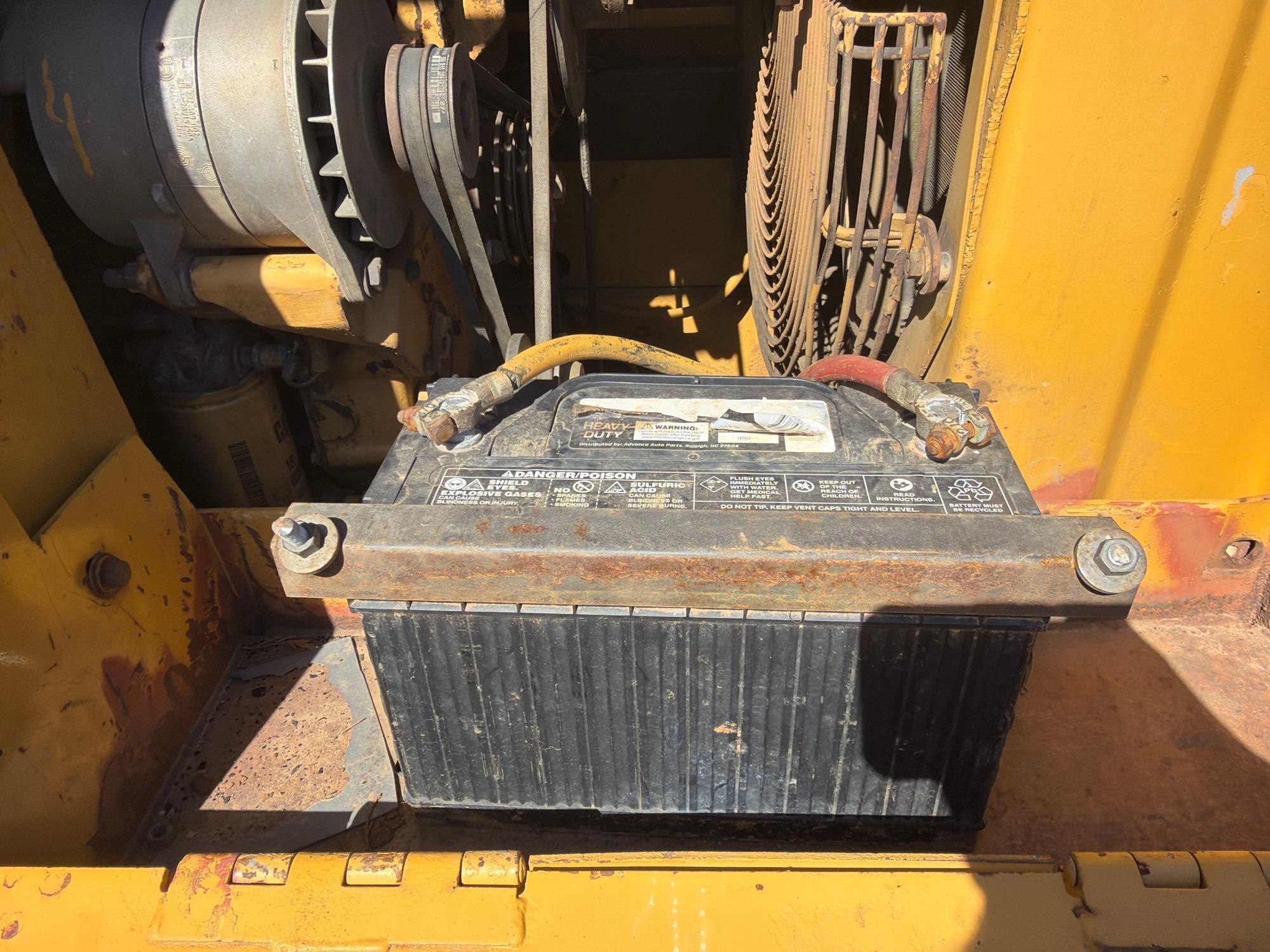 1985 Caterpillar 953