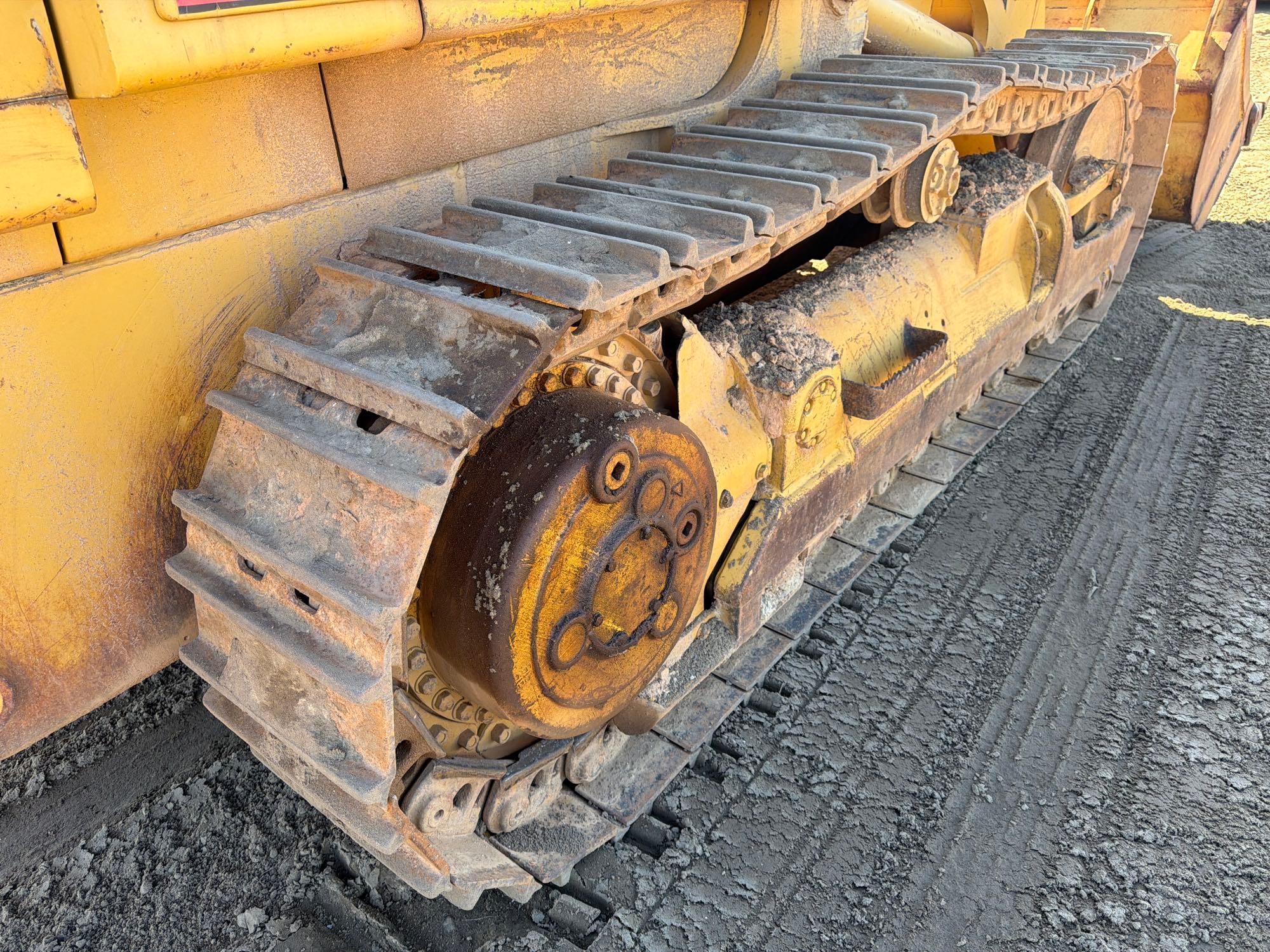 1985 Caterpillar 953