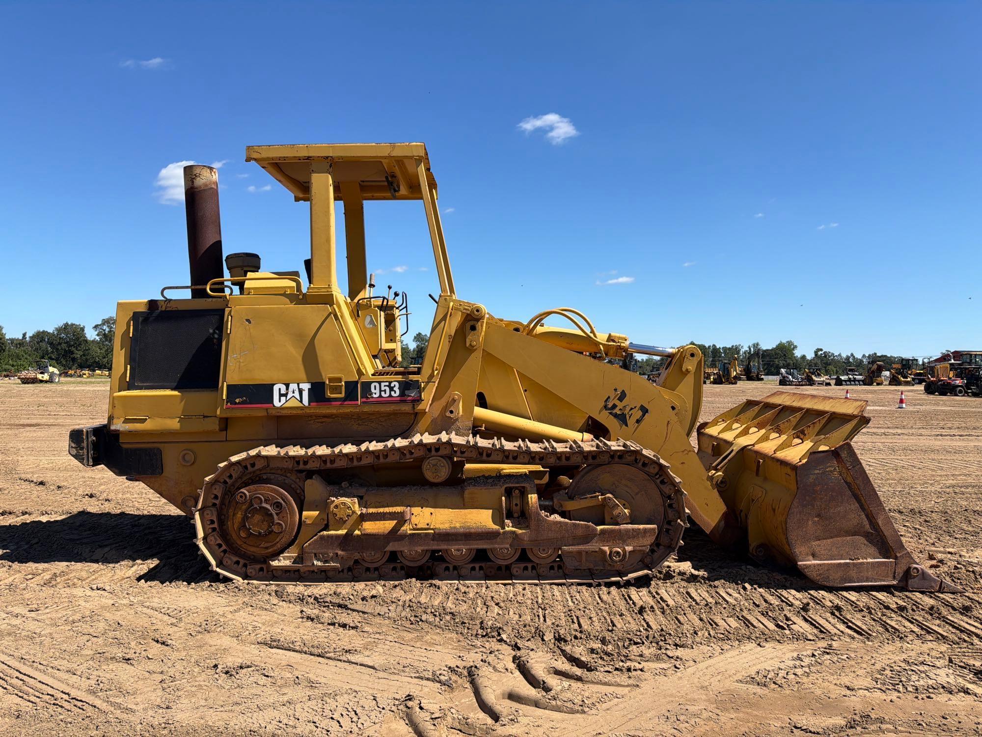 1985 Caterpillar 953