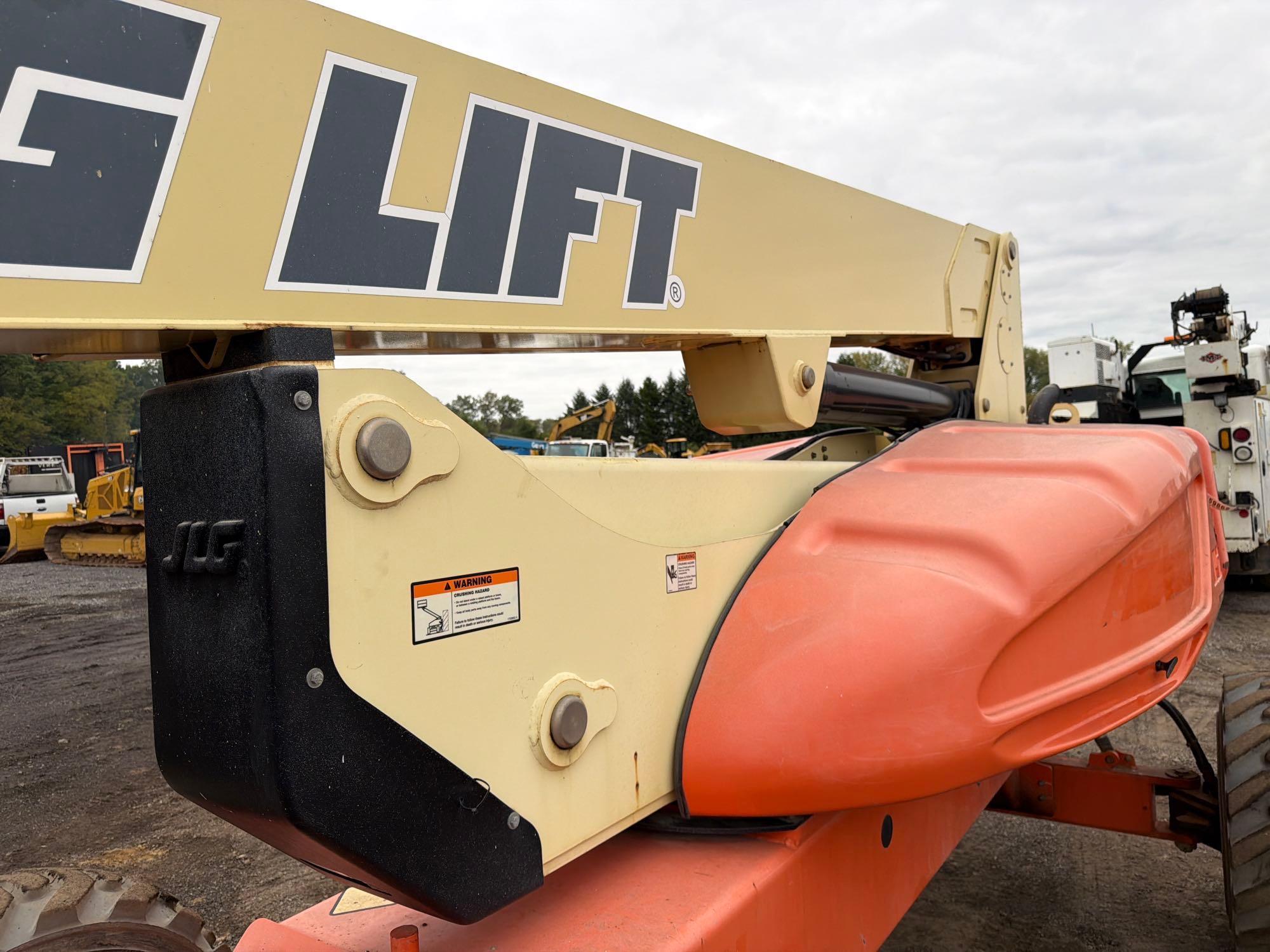 JLG M600JP