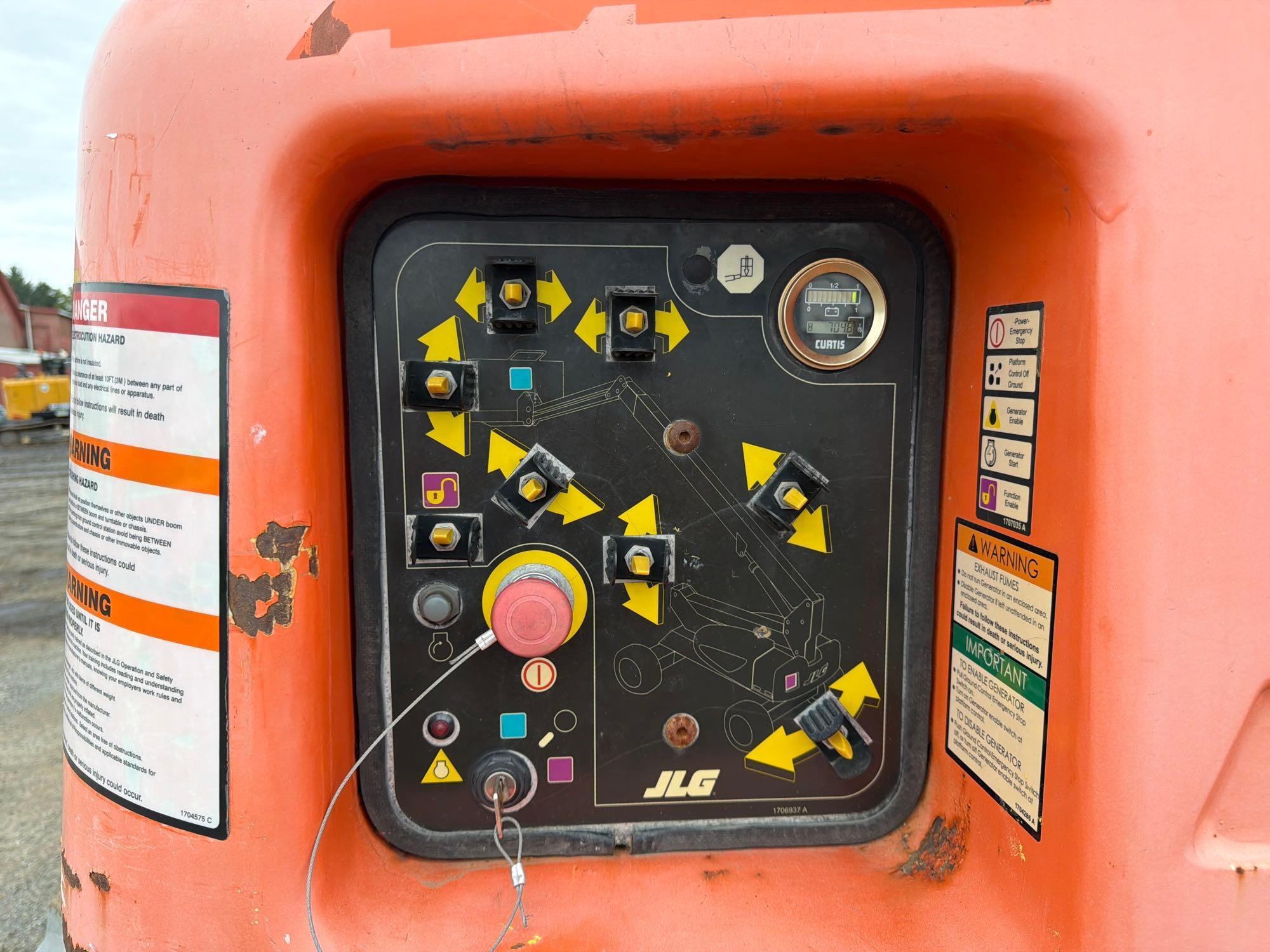 JLG M600JP