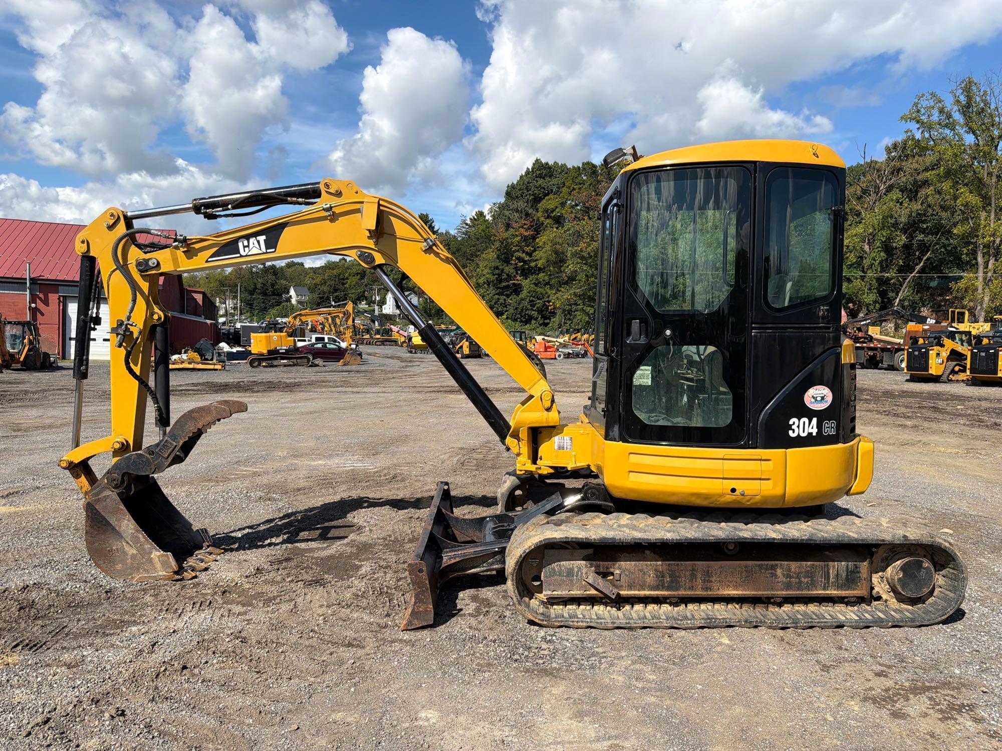 Photo of 2005 Caterpillar 304