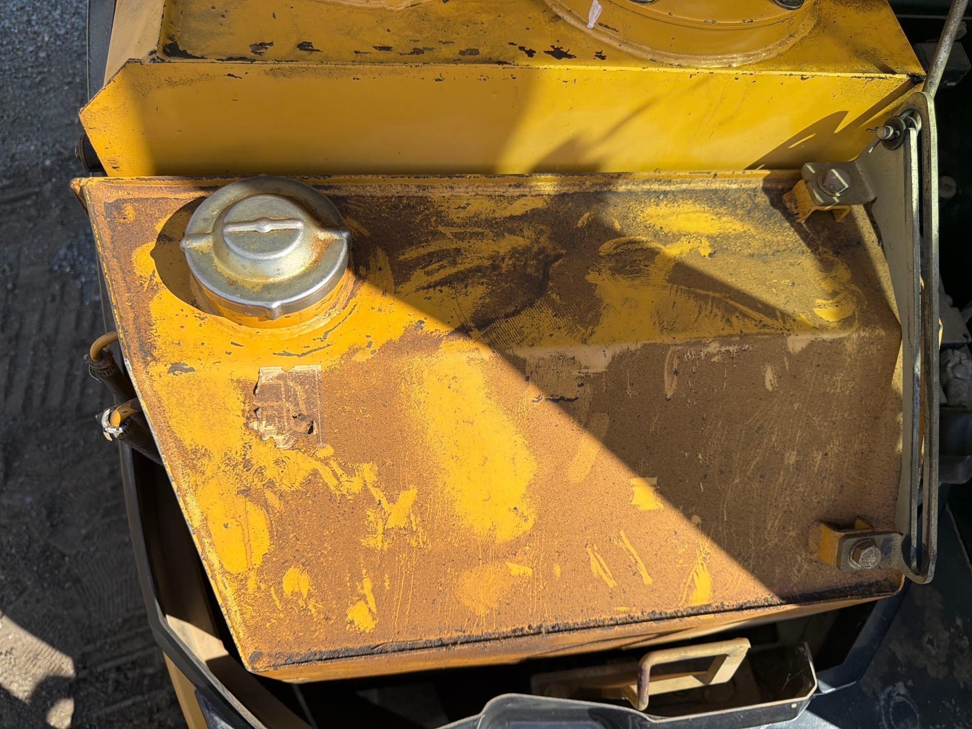 2005 Caterpillar 304