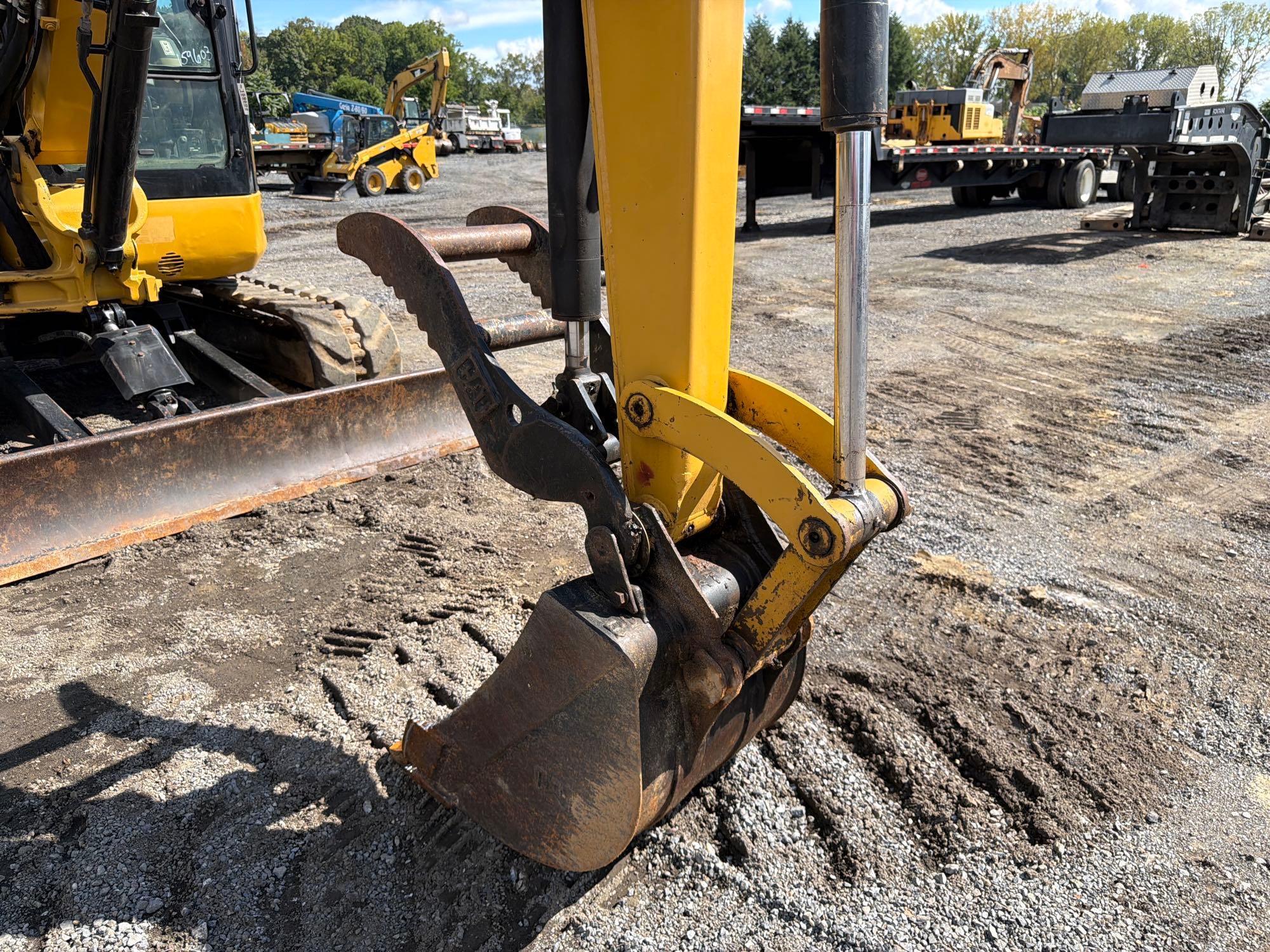 2005 Caterpillar 304