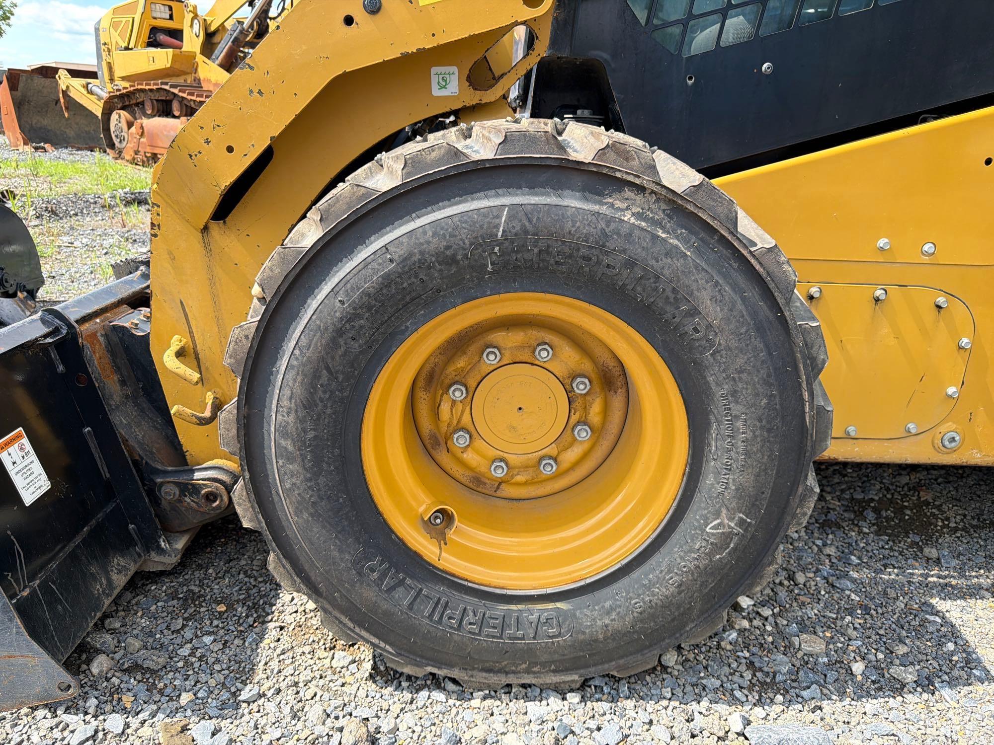 2023 Caterpillar 272D