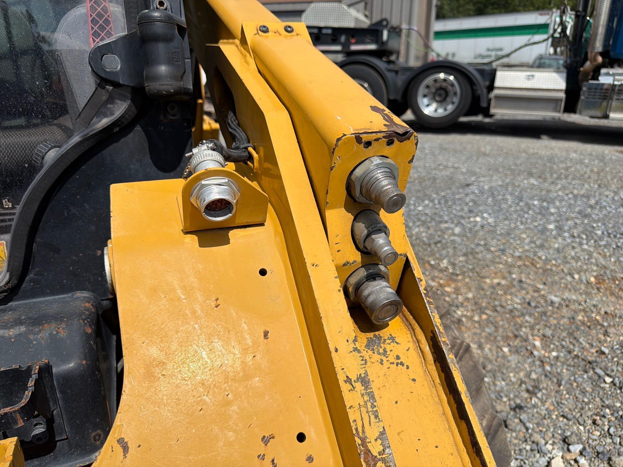 2023 Caterpillar 272D