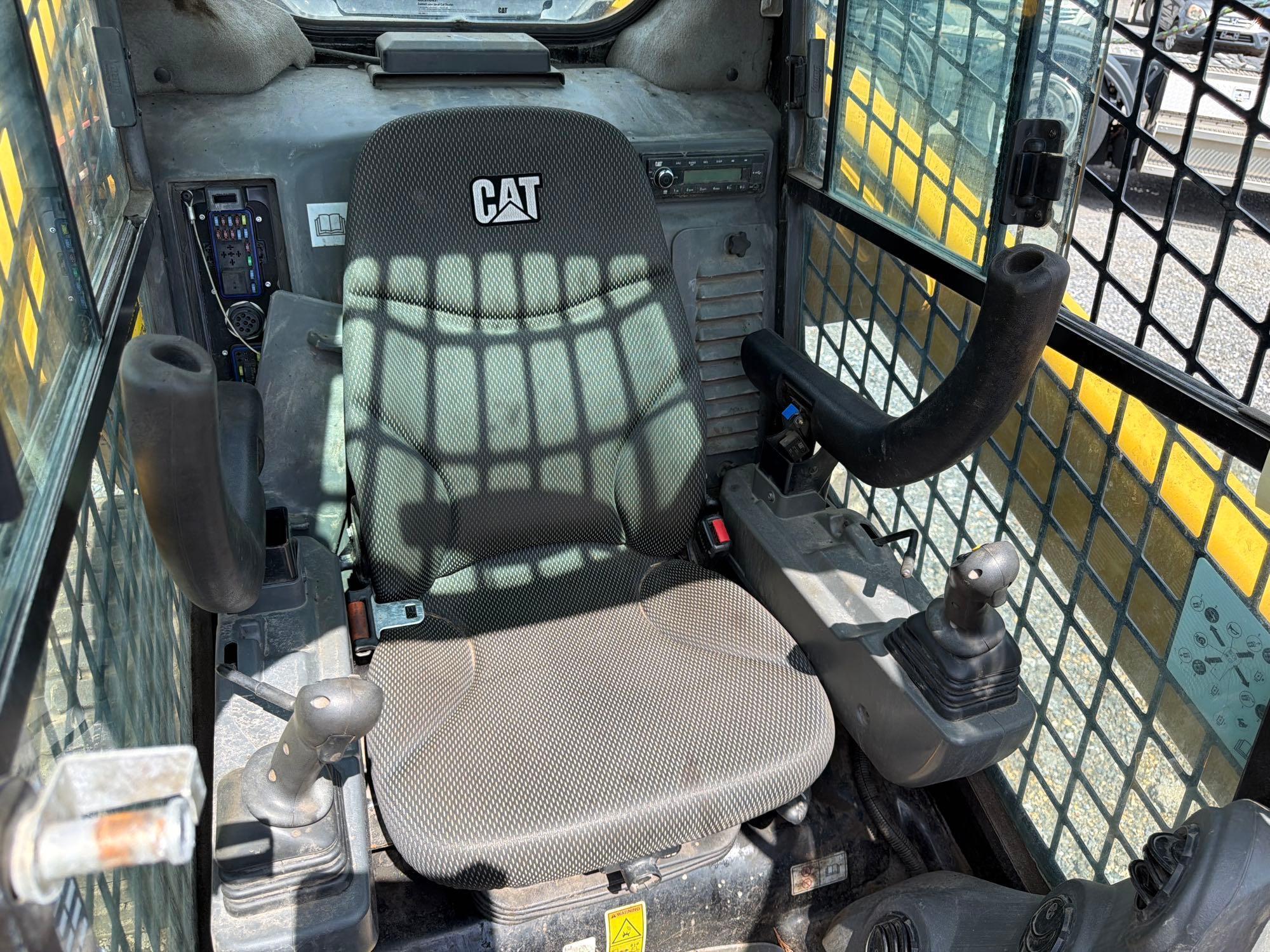 2023 Caterpillar 272D