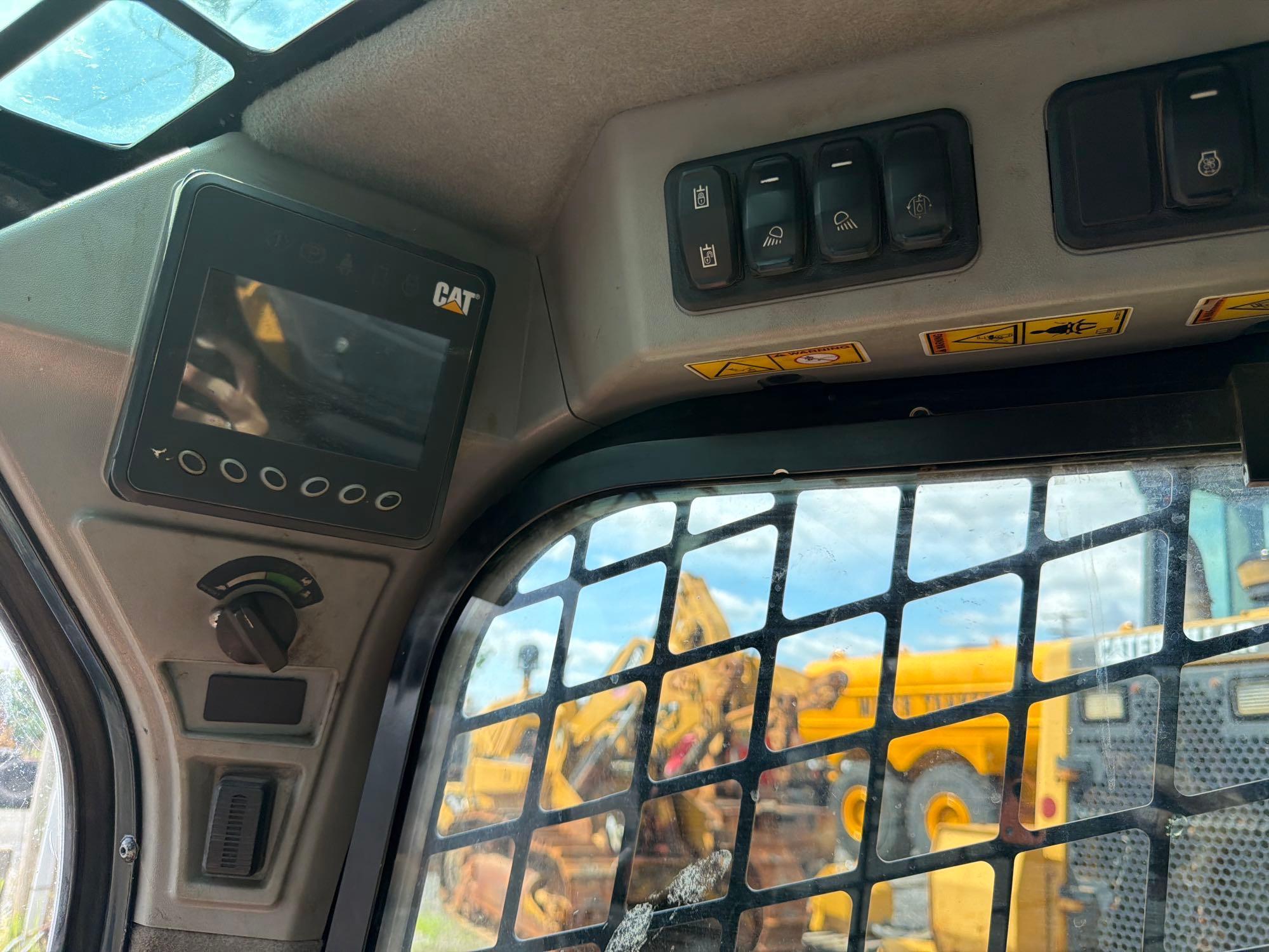 2023 Caterpillar 272D