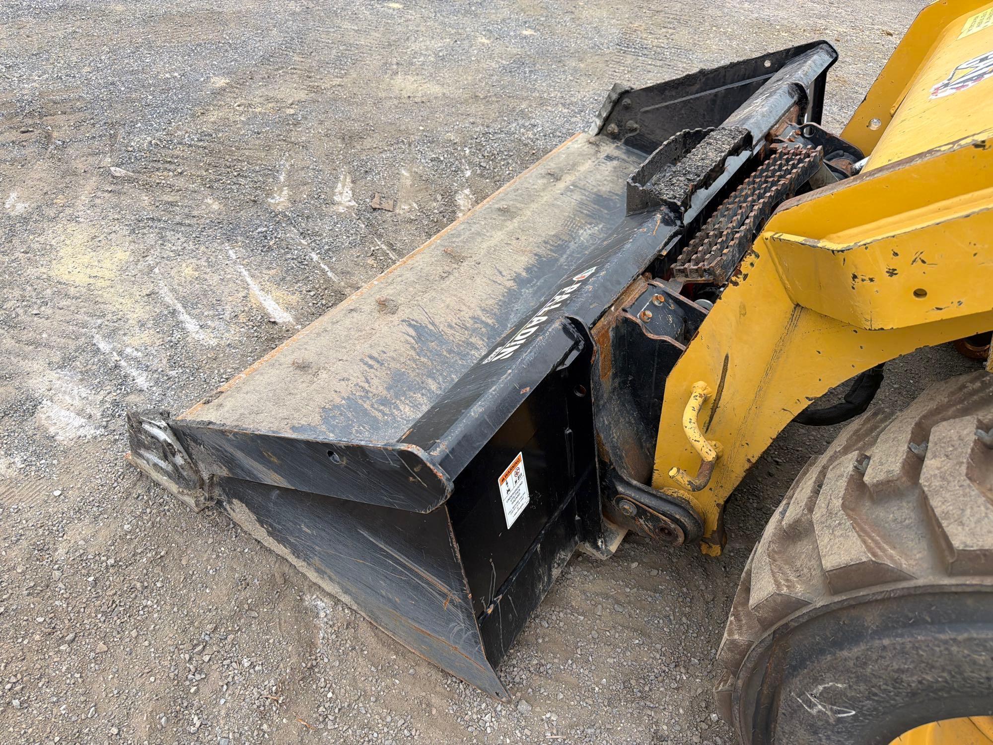 2023 Caterpillar 272D