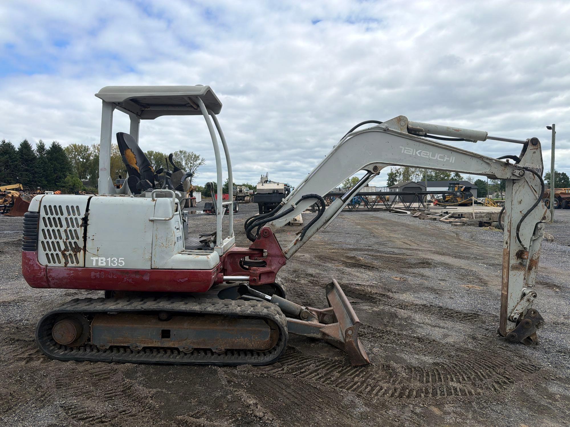 Takeuchi TB-135