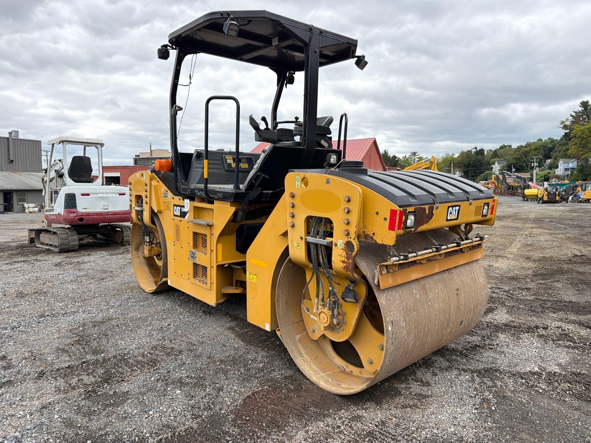 Caterpillar CB44B