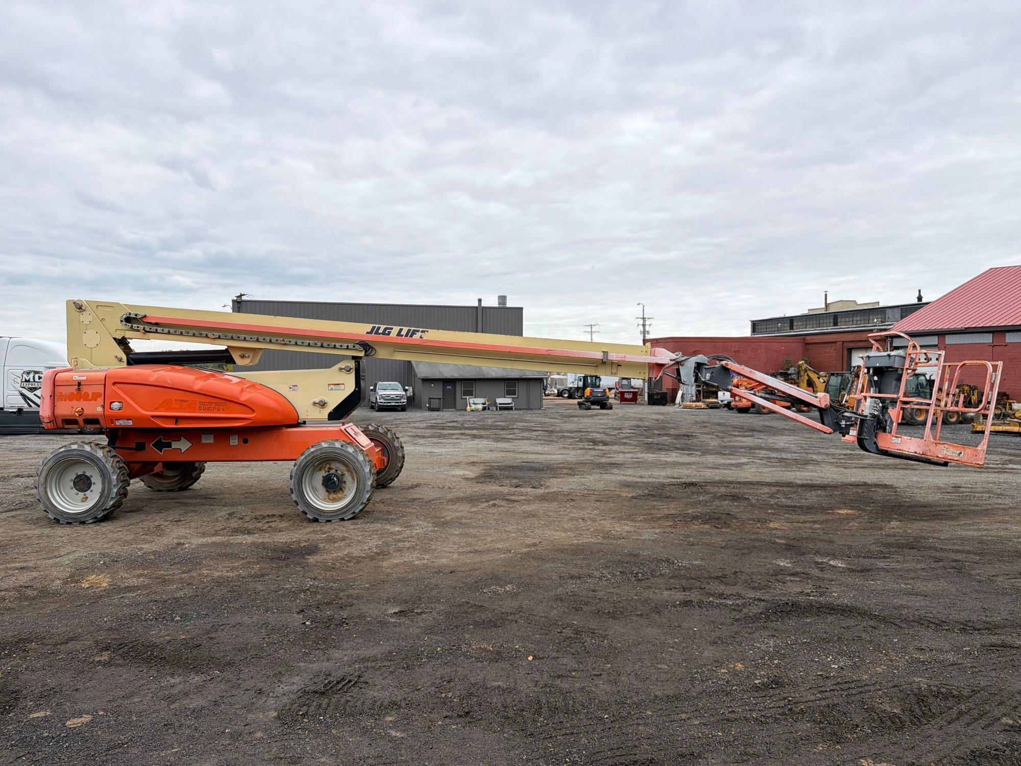 Photo of JLG M600JP