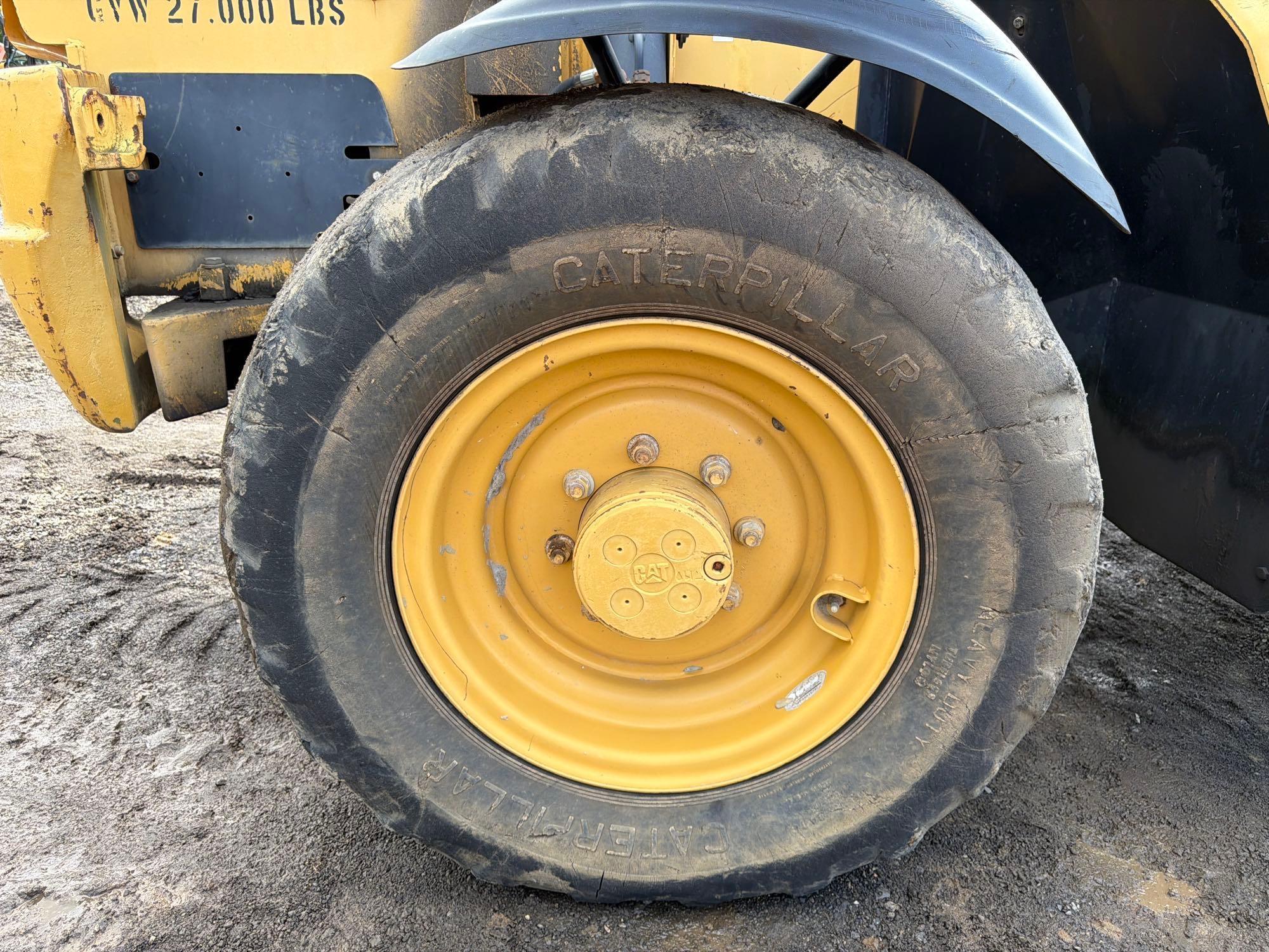 2004 Caterpillar TH360B
