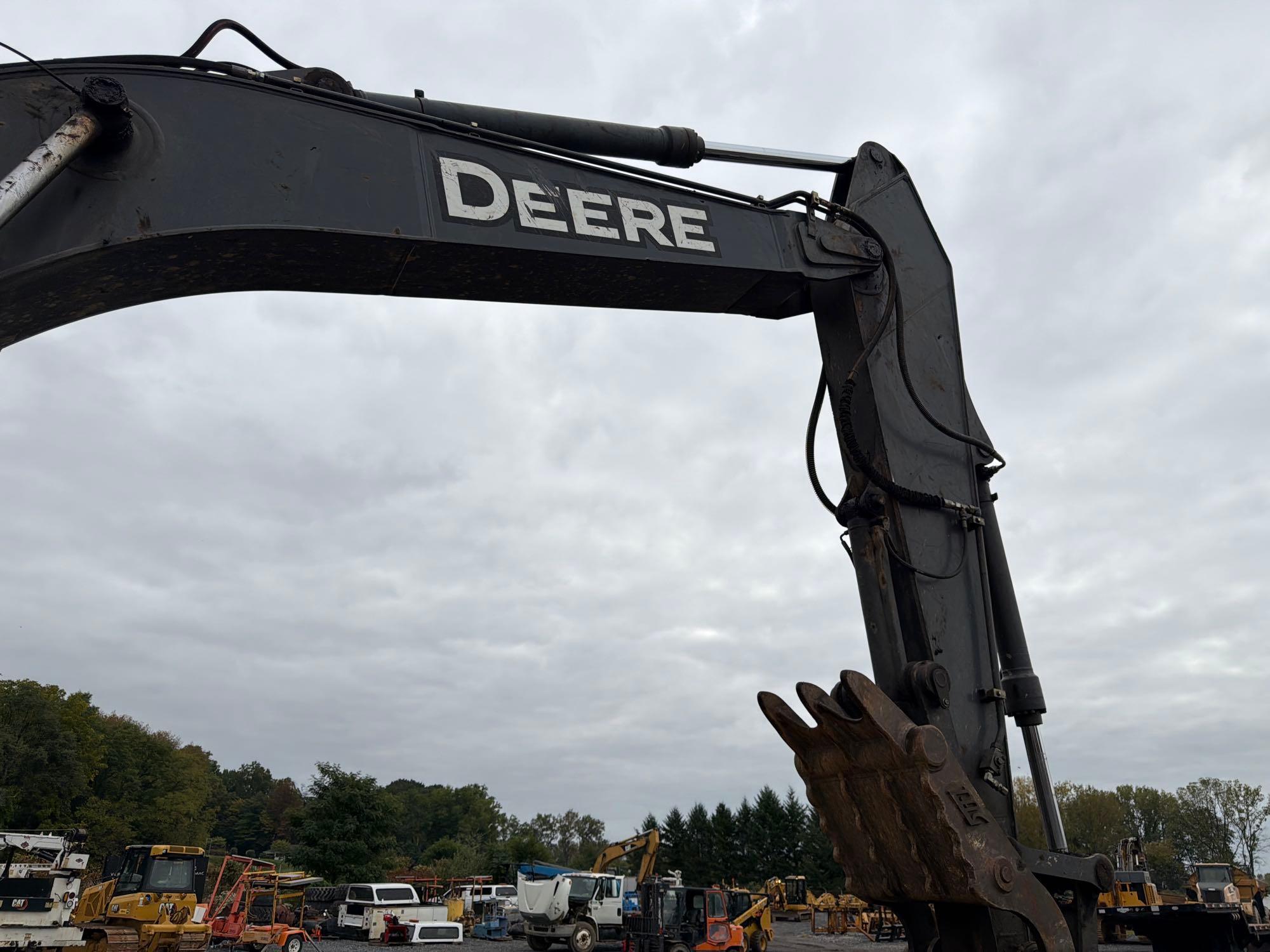 John Deere 240D