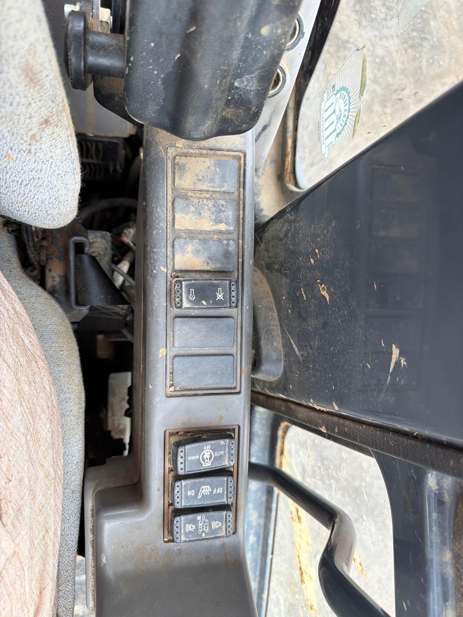 John Deere 240D