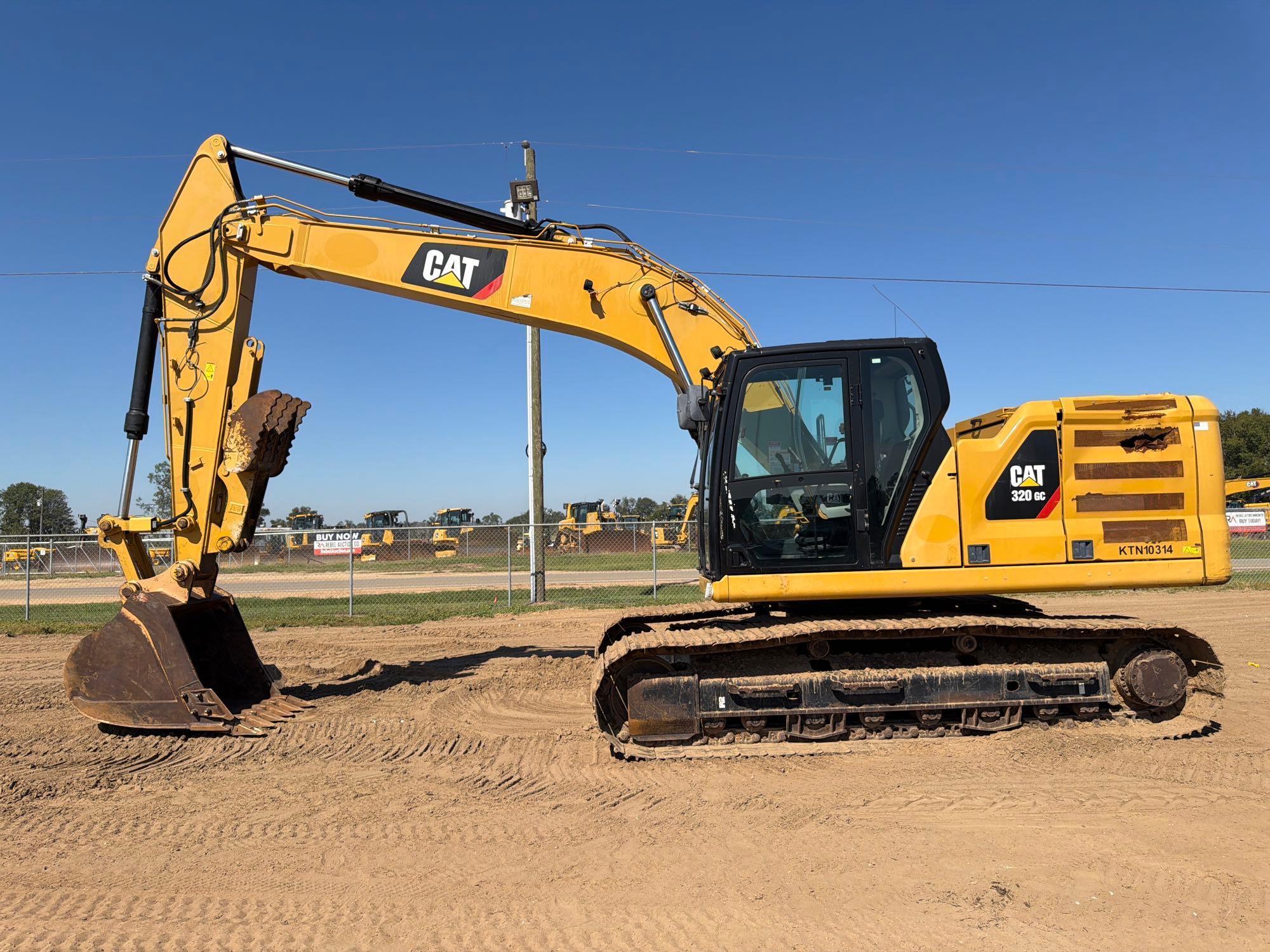 Caterpillar 320