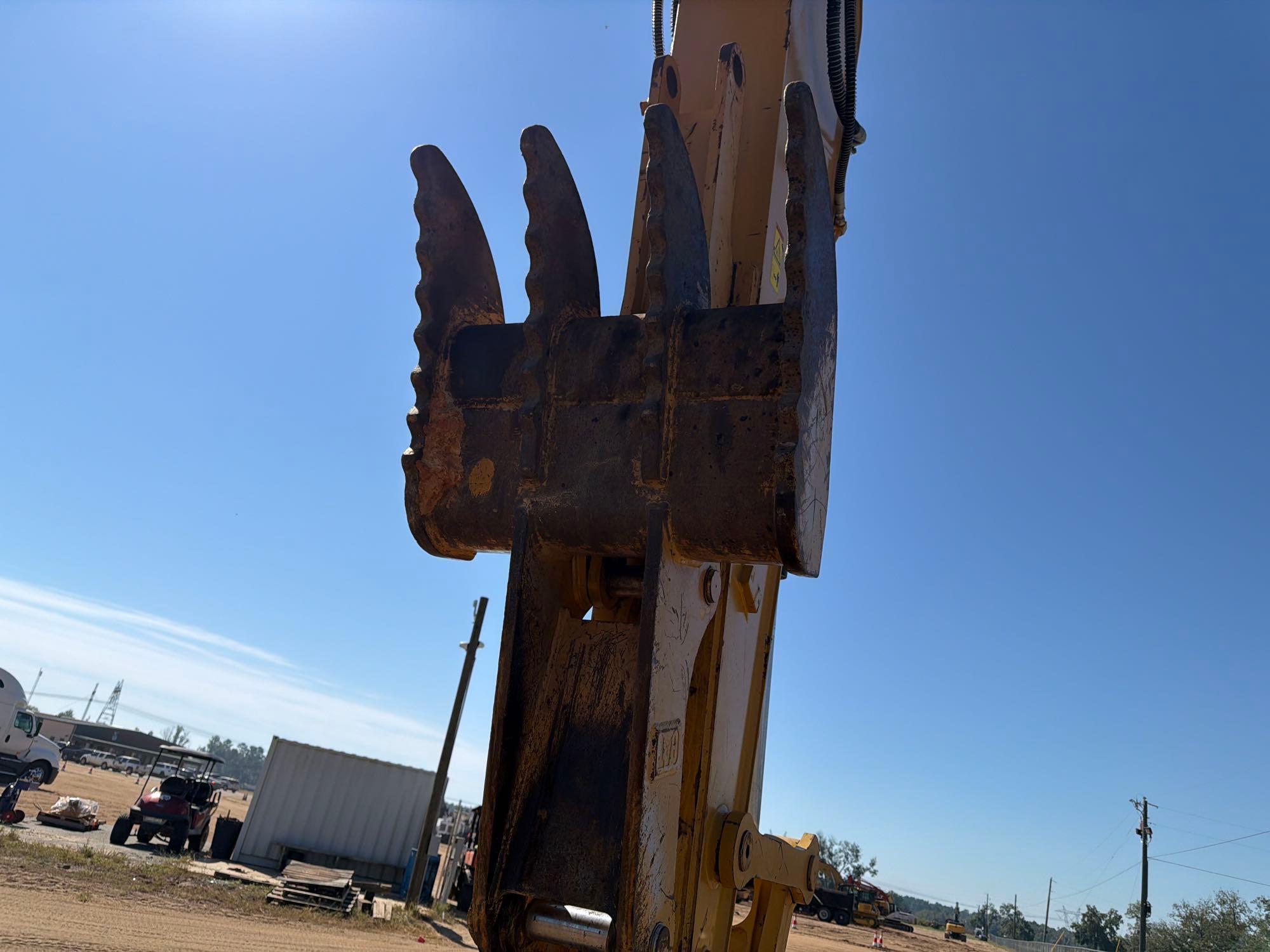 Caterpillar 320
