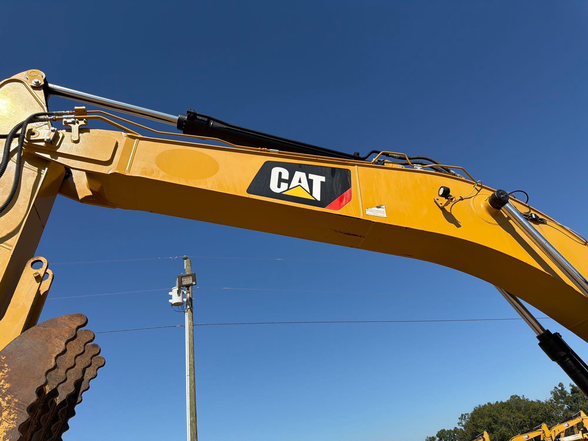 Caterpillar 320