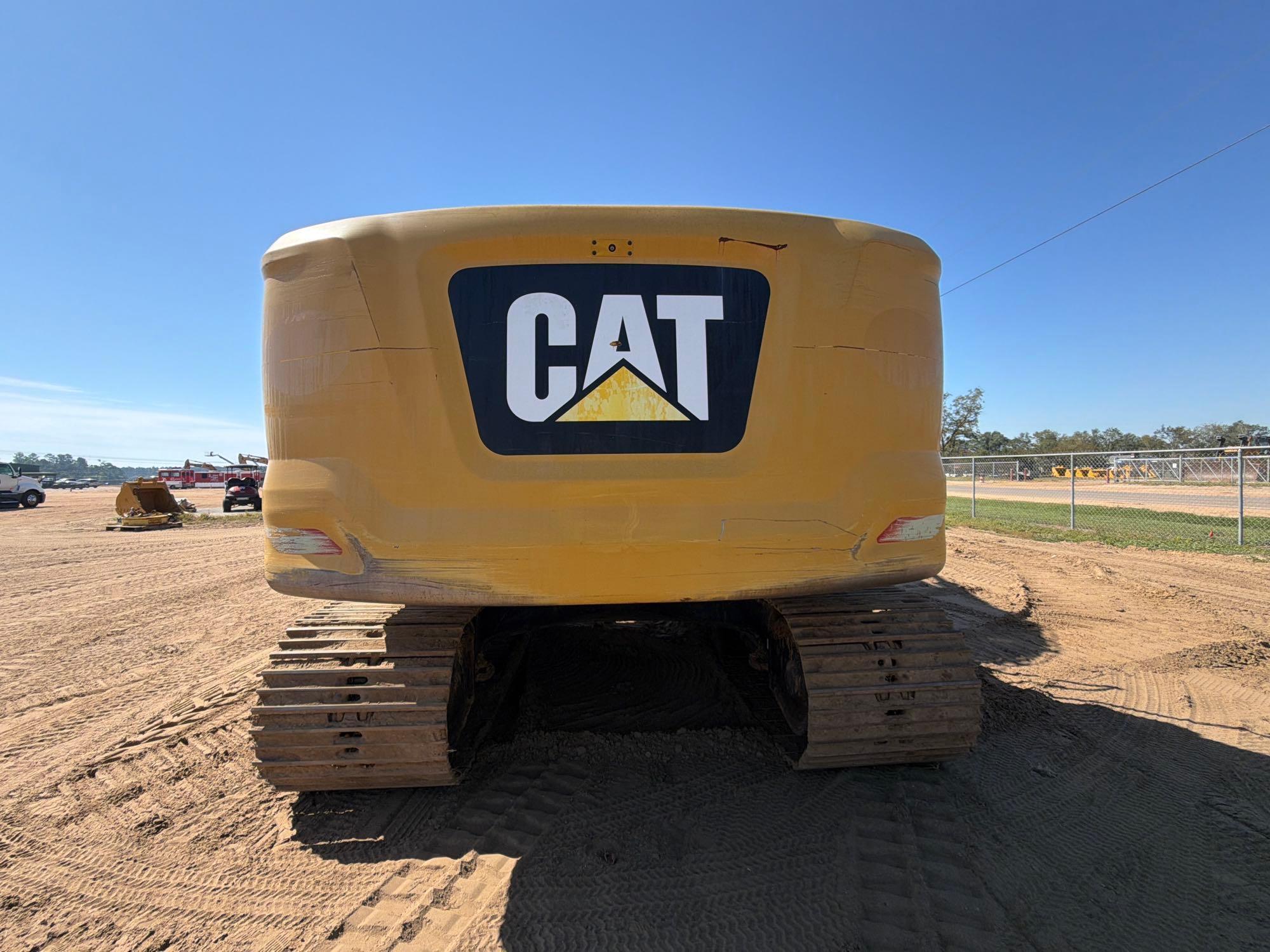 Caterpillar 320