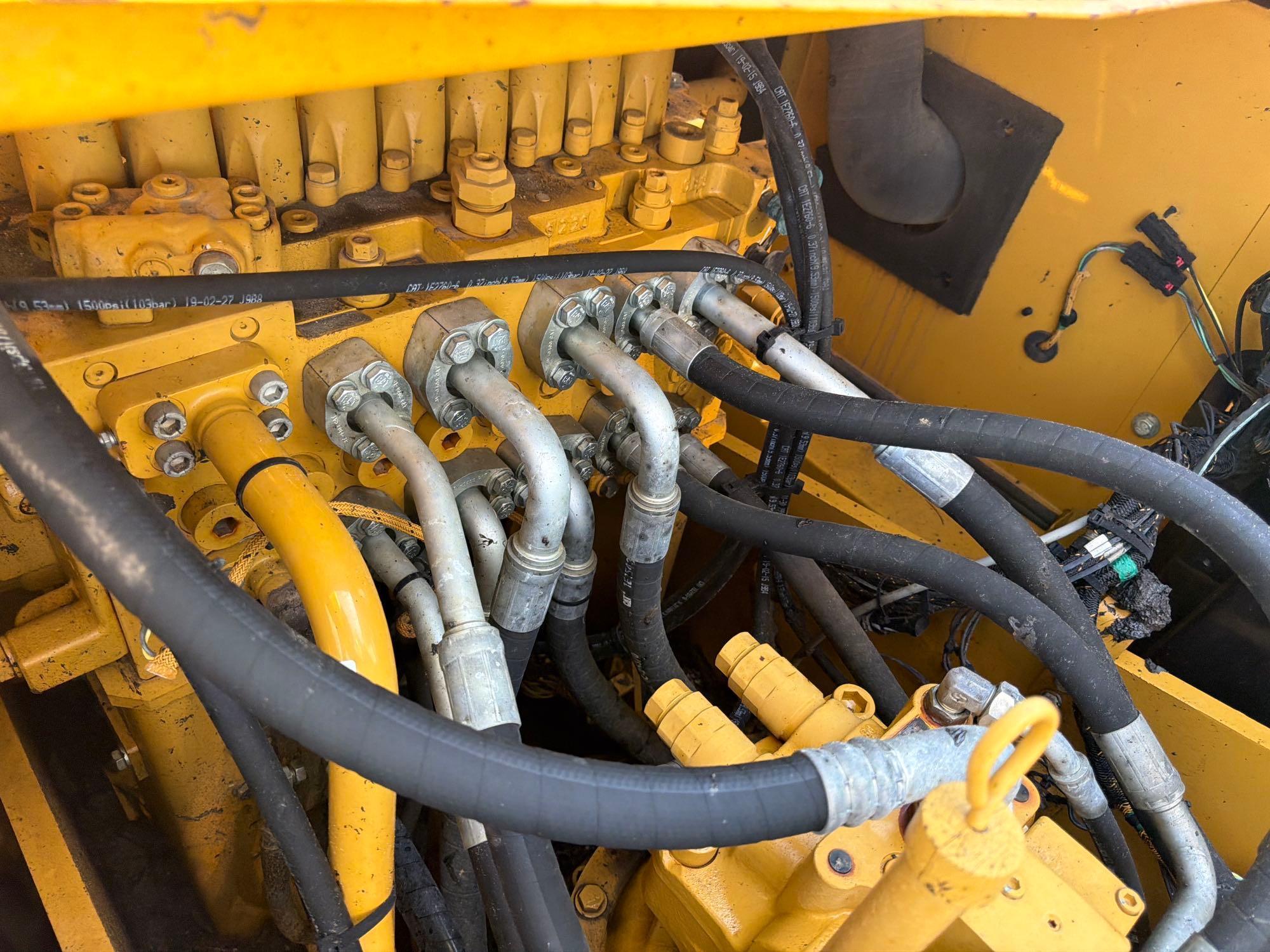 Caterpillar 320