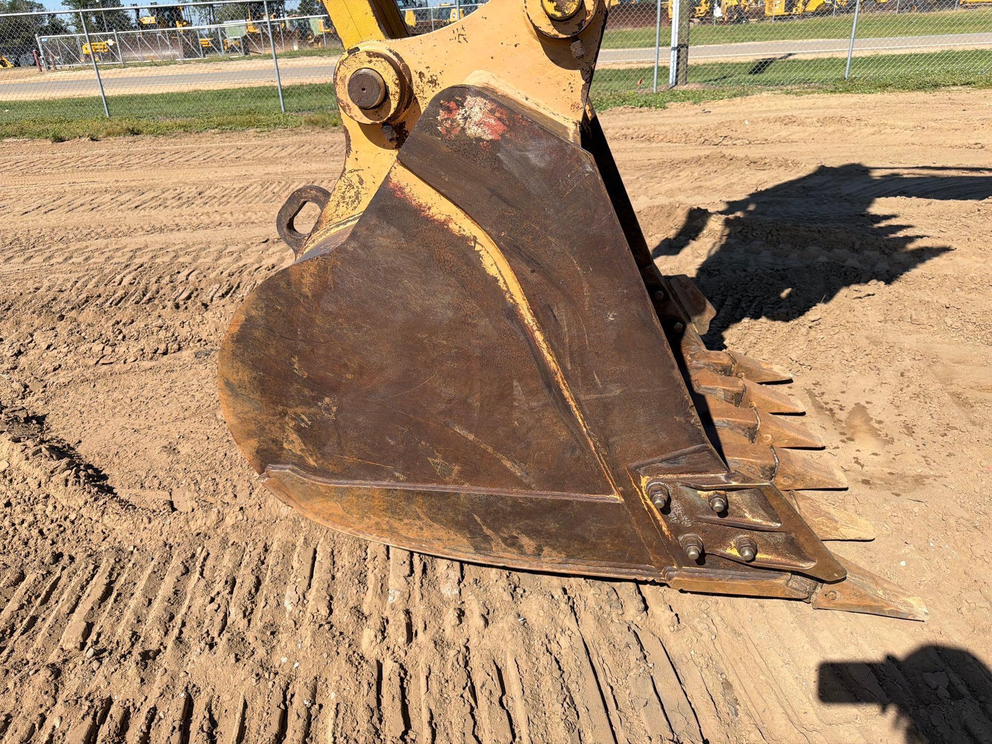 Caterpillar 320