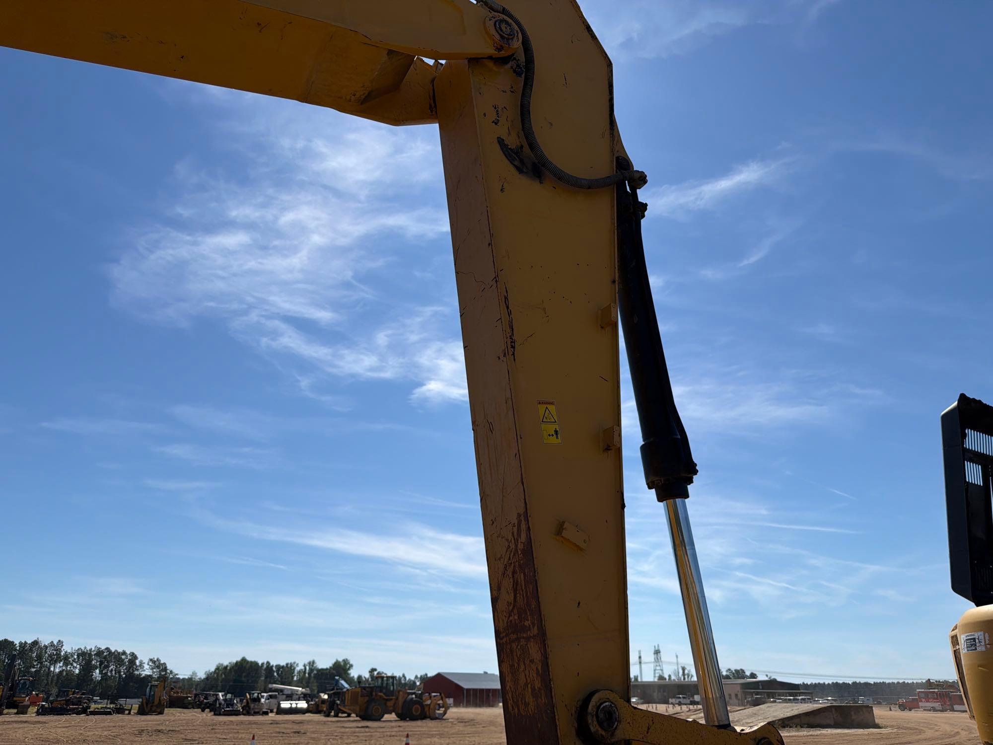 Caterpillar 320