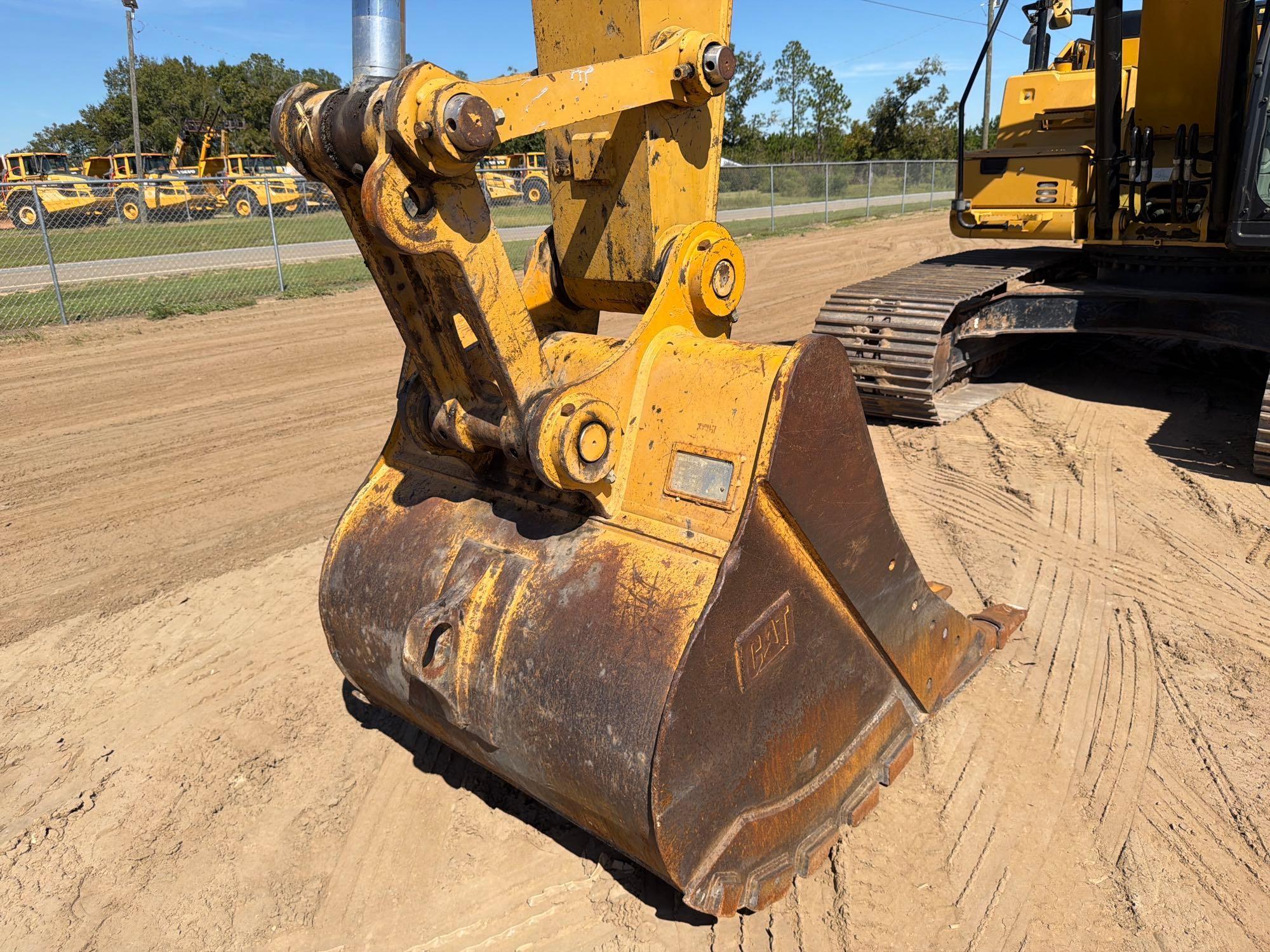 Caterpillar 320
