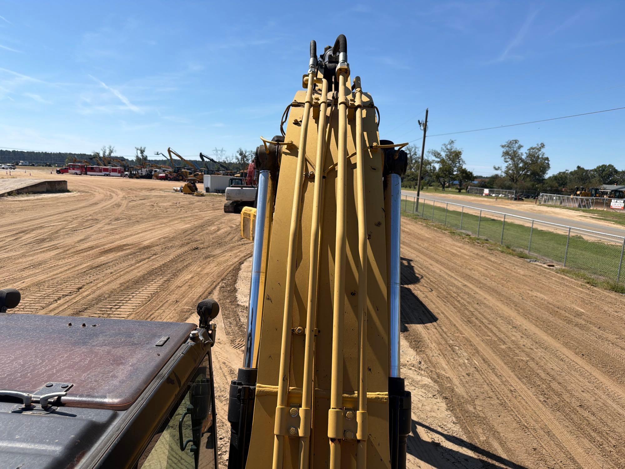 Caterpillar 320