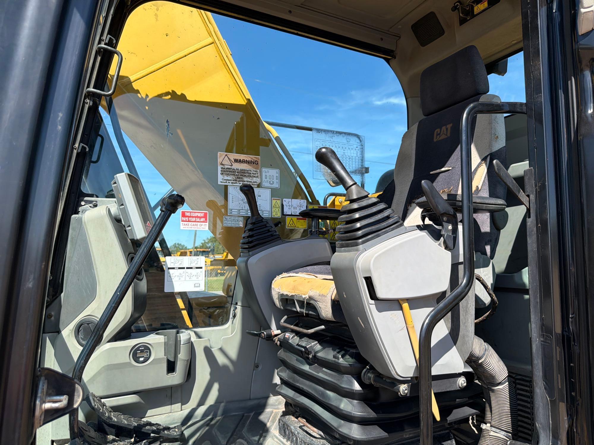 Caterpillar 320