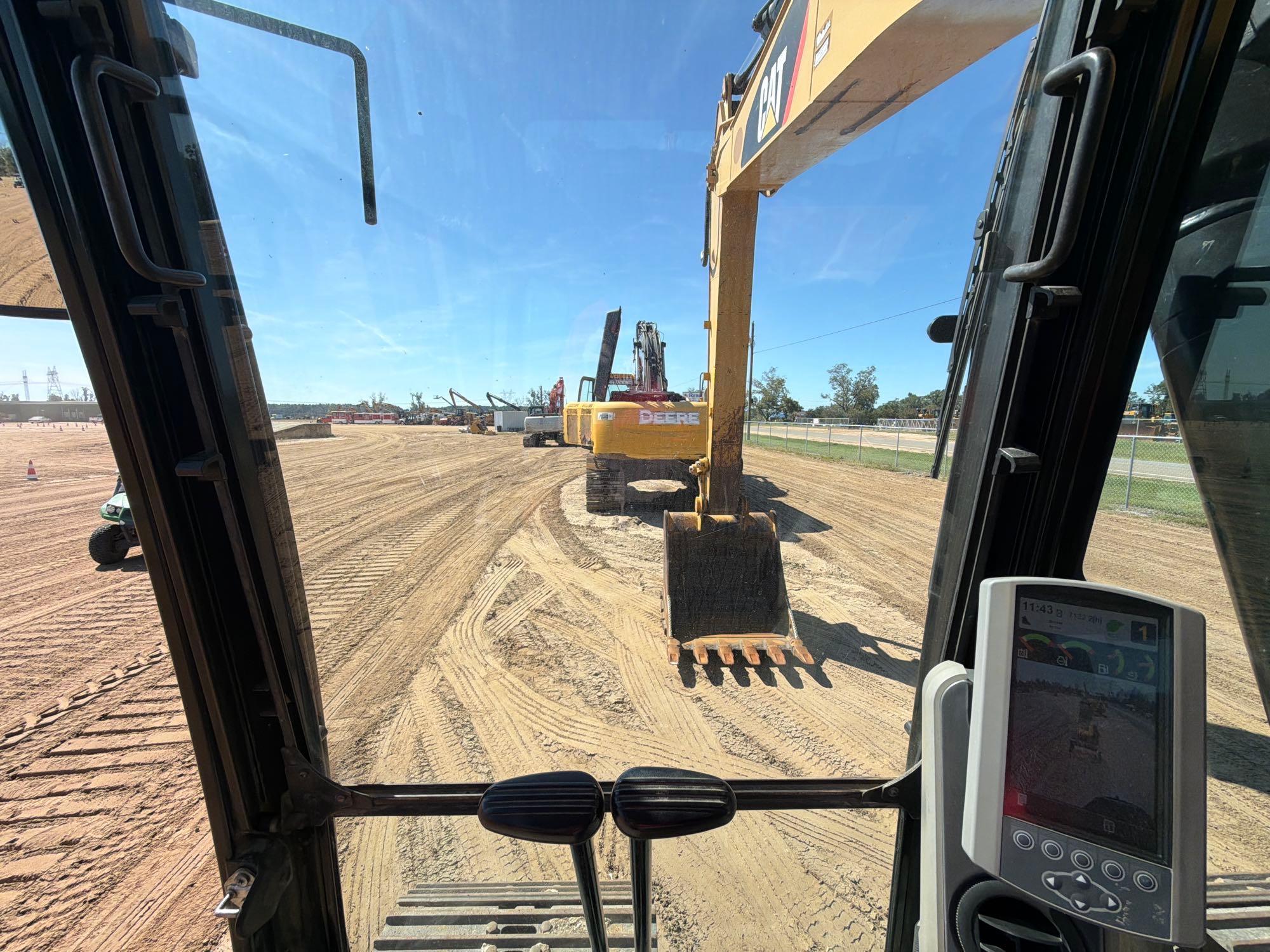 Caterpillar 320