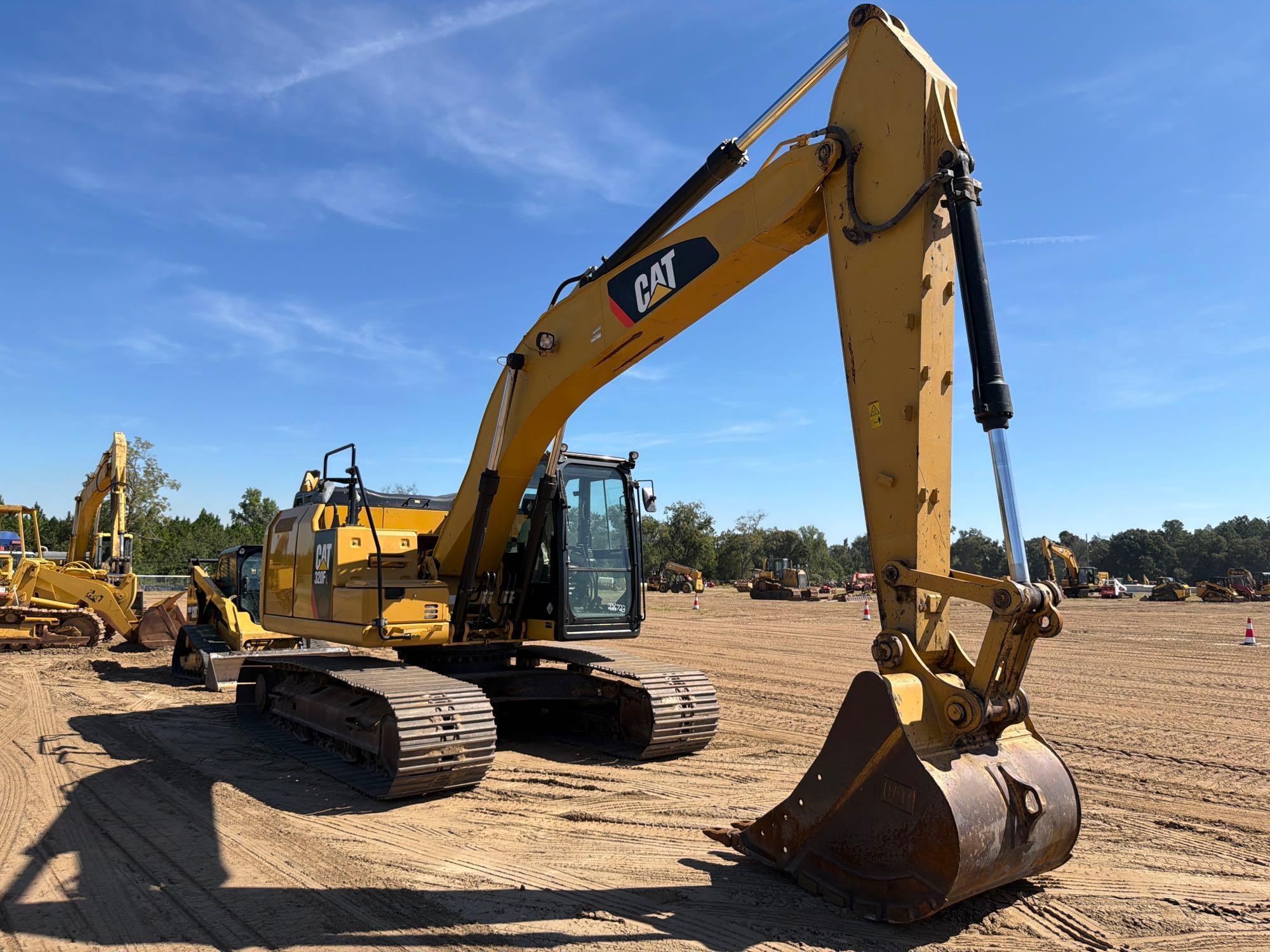 Caterpillar 320