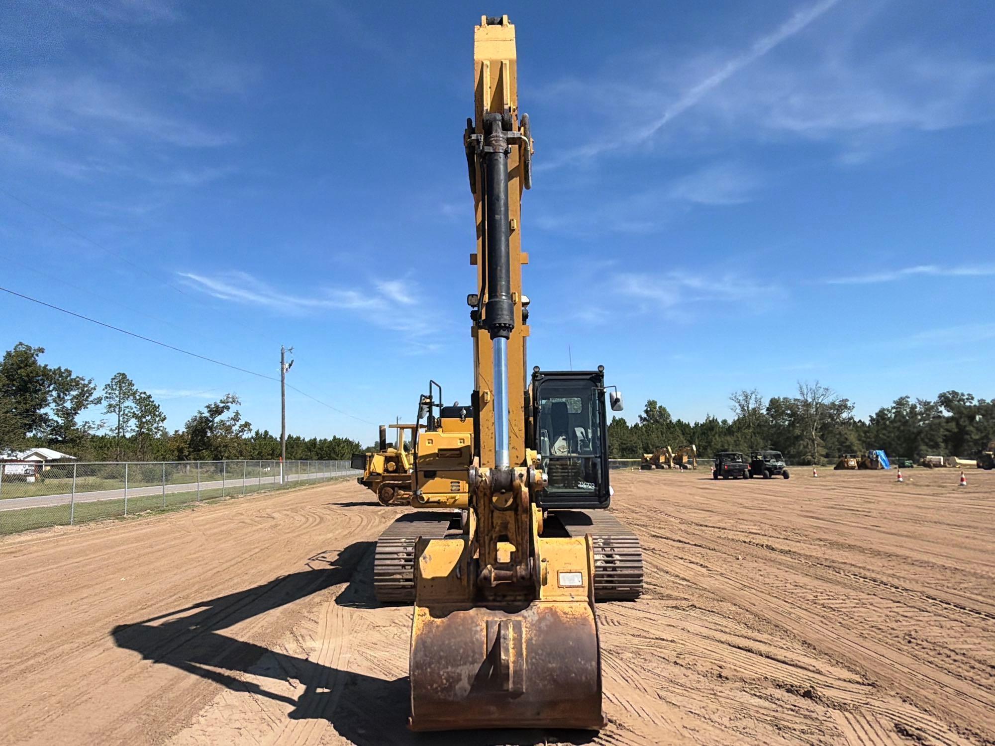 Caterpillar 320