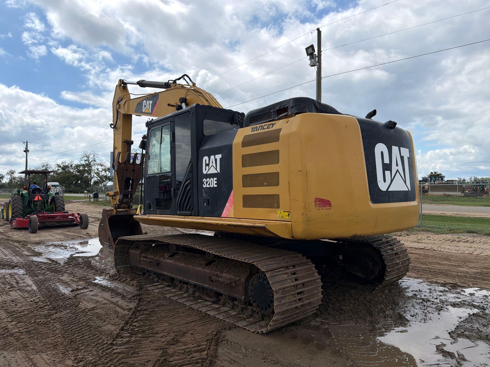 Caterpillar 320