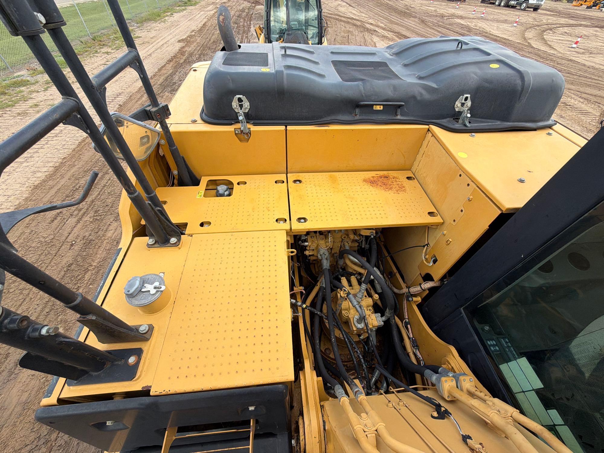 Caterpillar 320