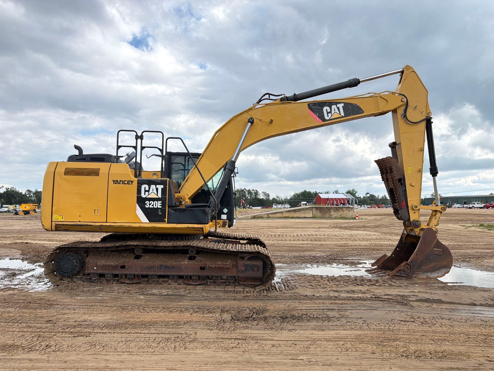 Caterpillar 320