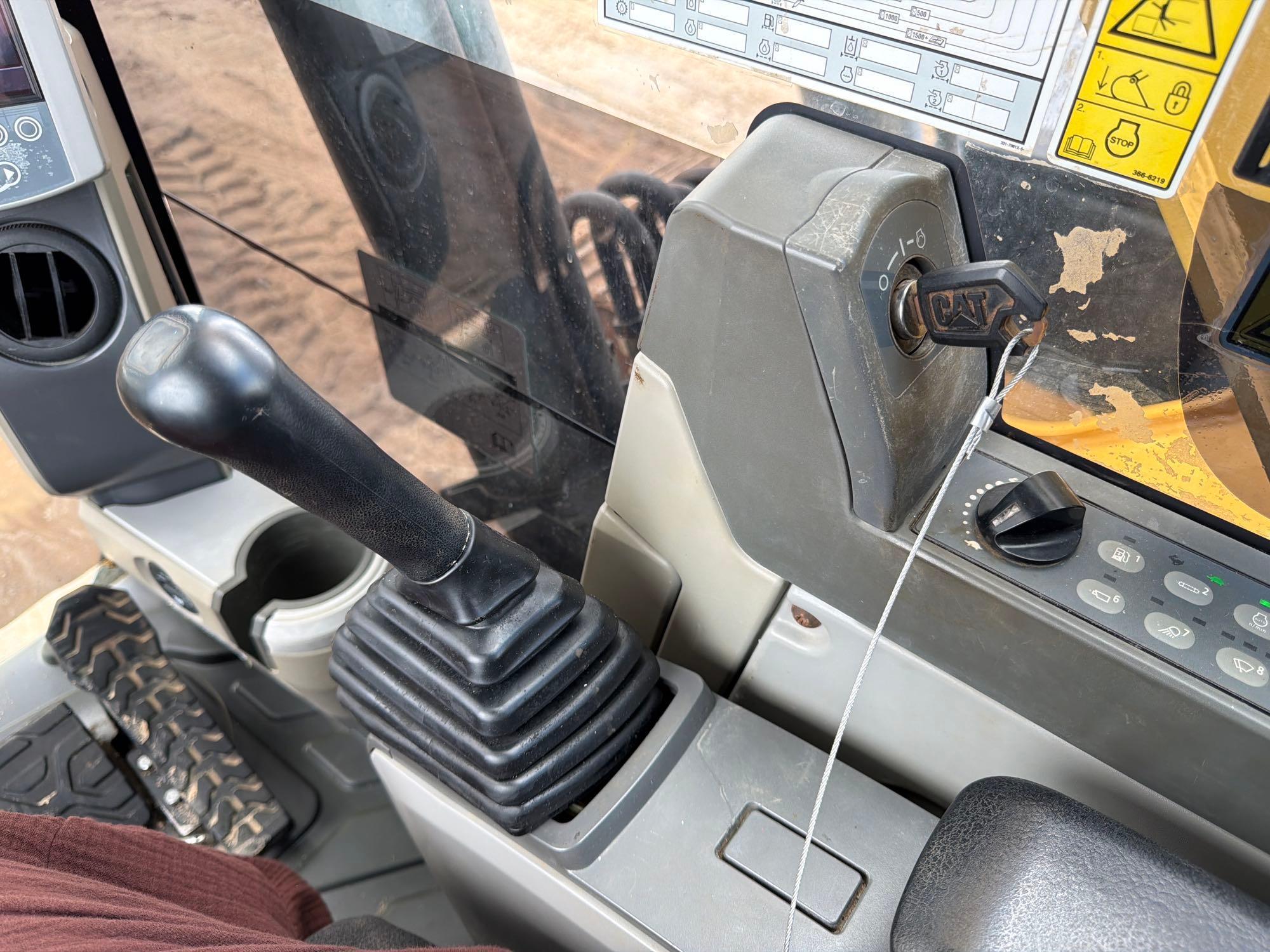 Caterpillar 320
