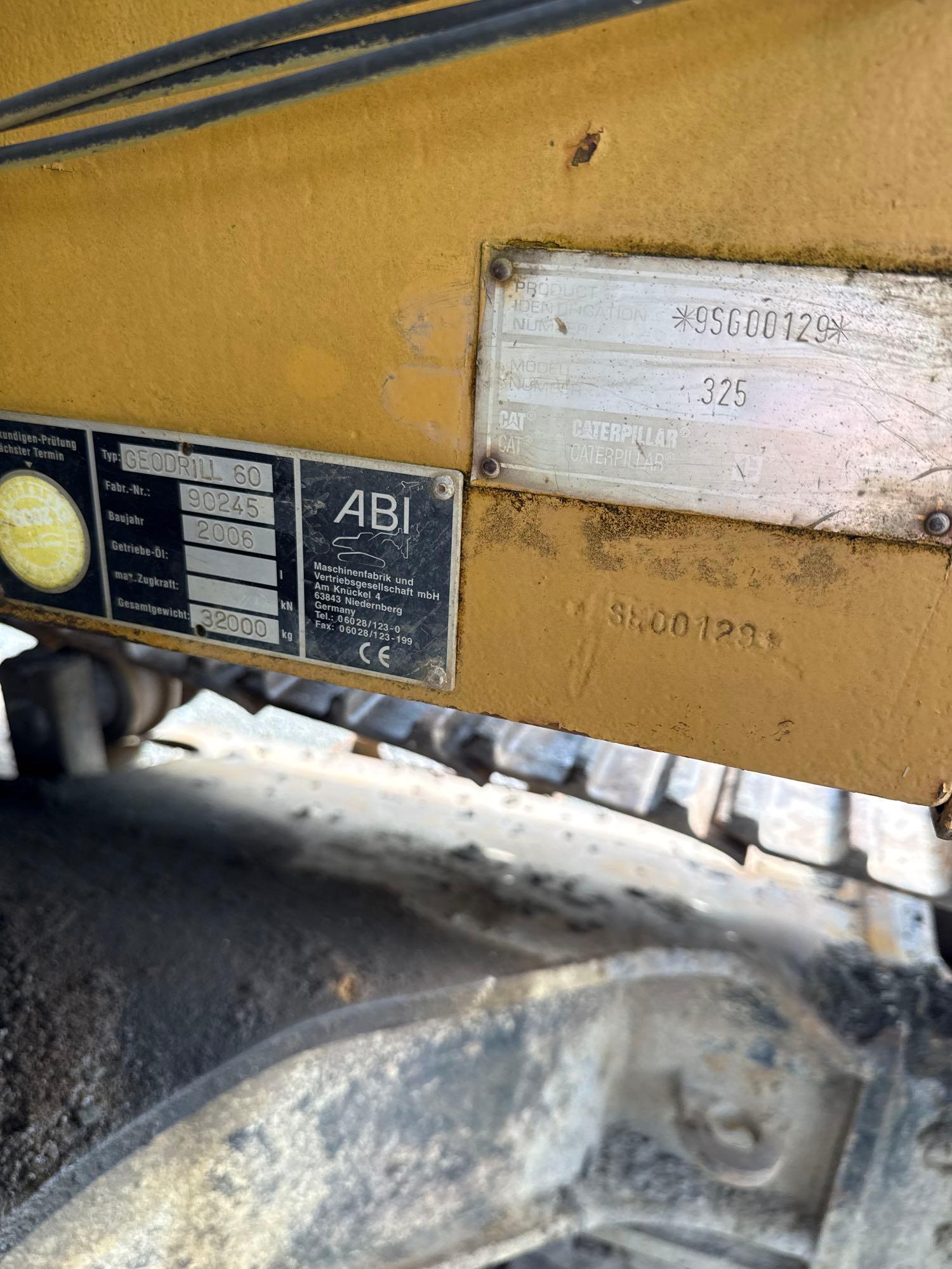 Caterpillar 325