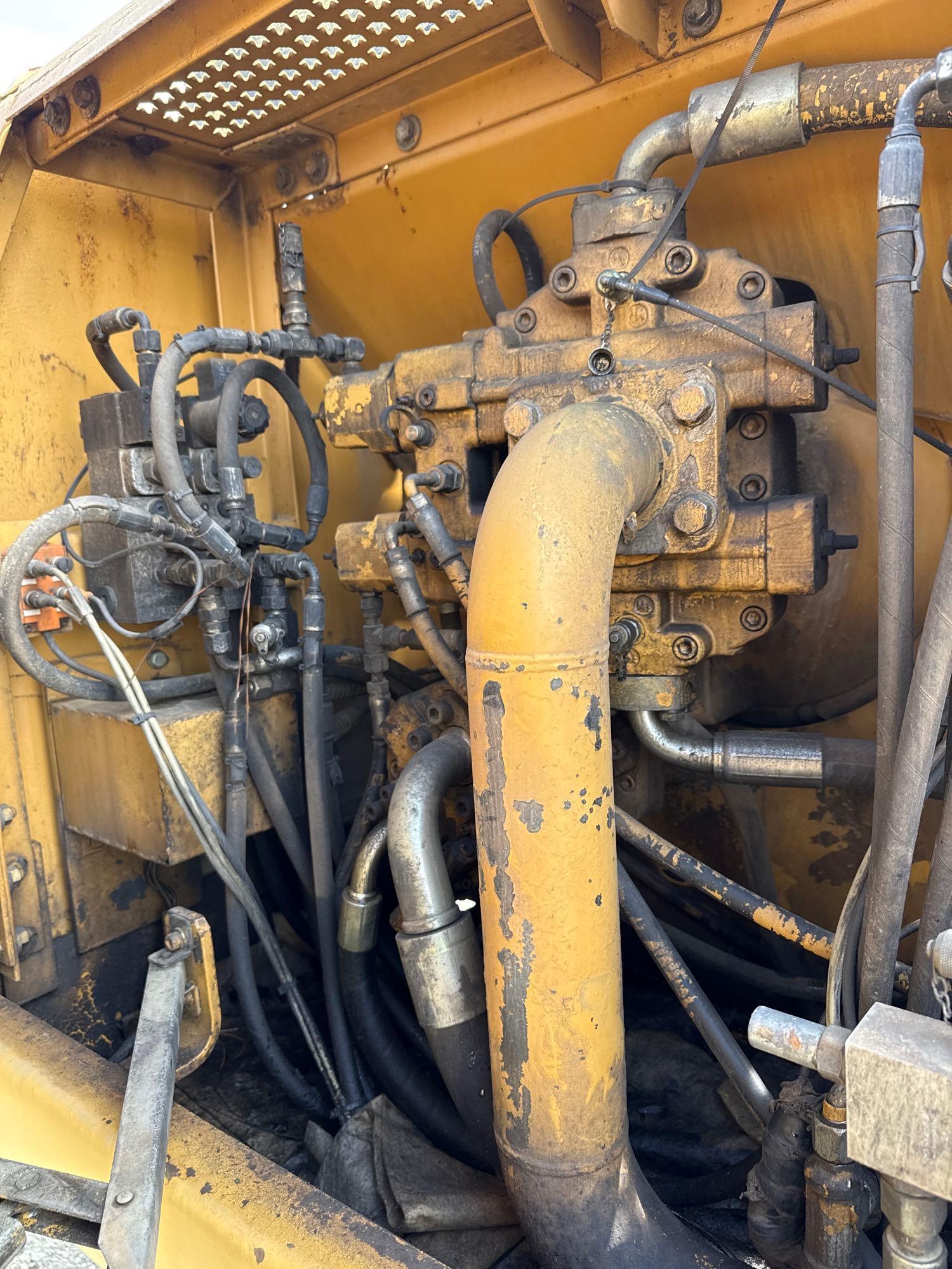 Caterpillar 325